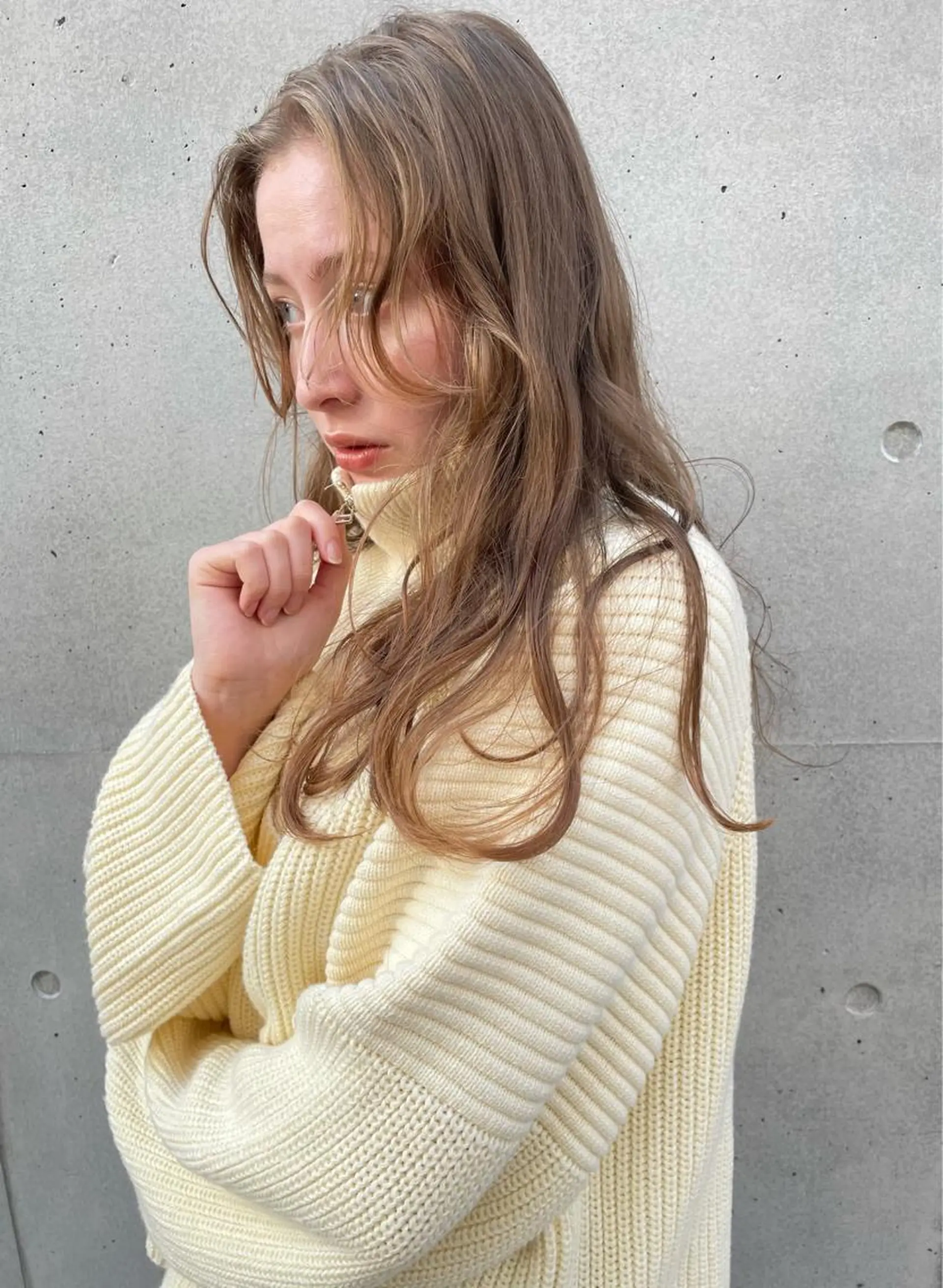 ロング カラー ベージュカラー ヘアカラー 渋谷 留菜のヘアスタイル