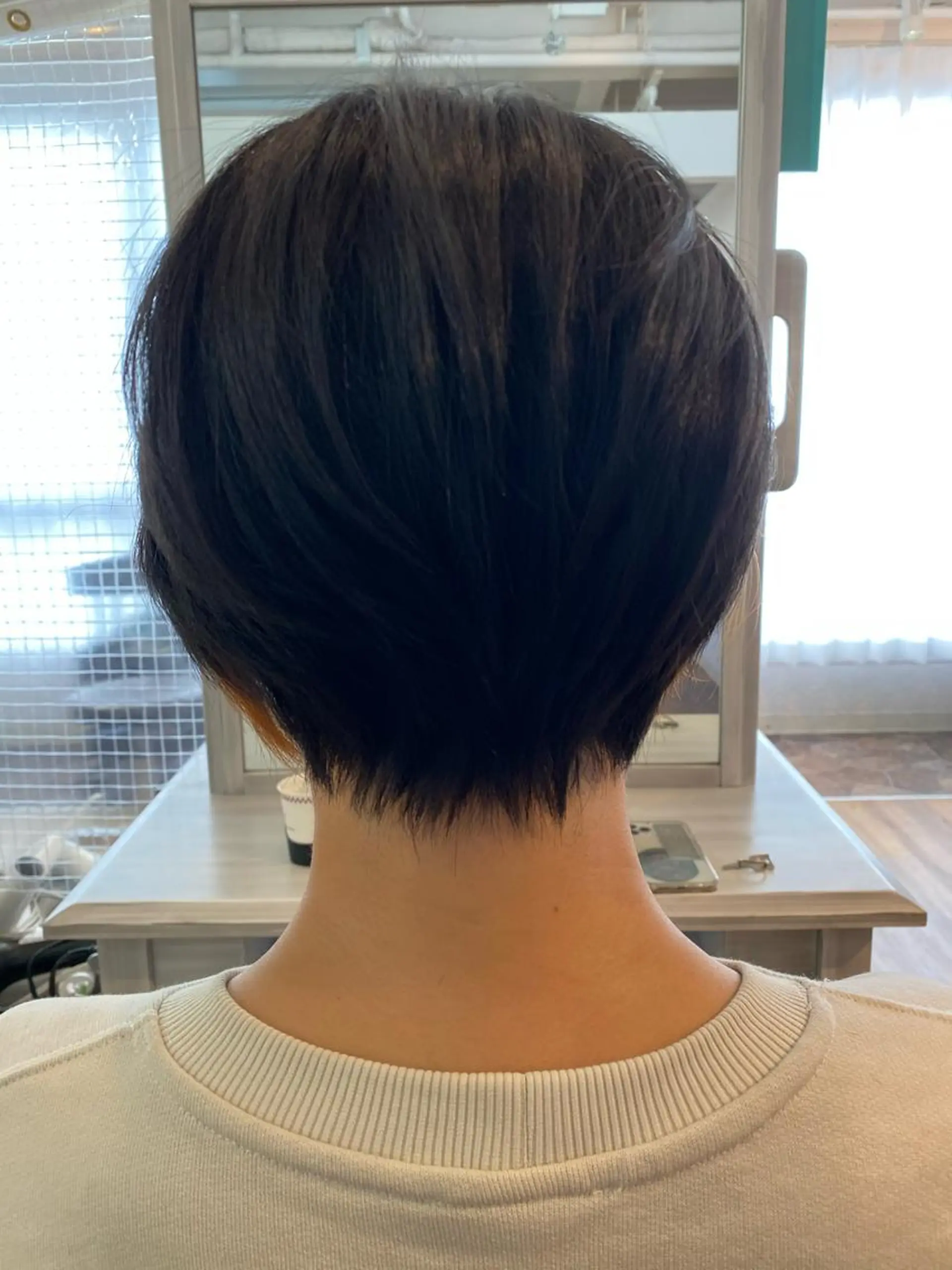 ショート カラー アンソニー ショウゴのヘアスタイル