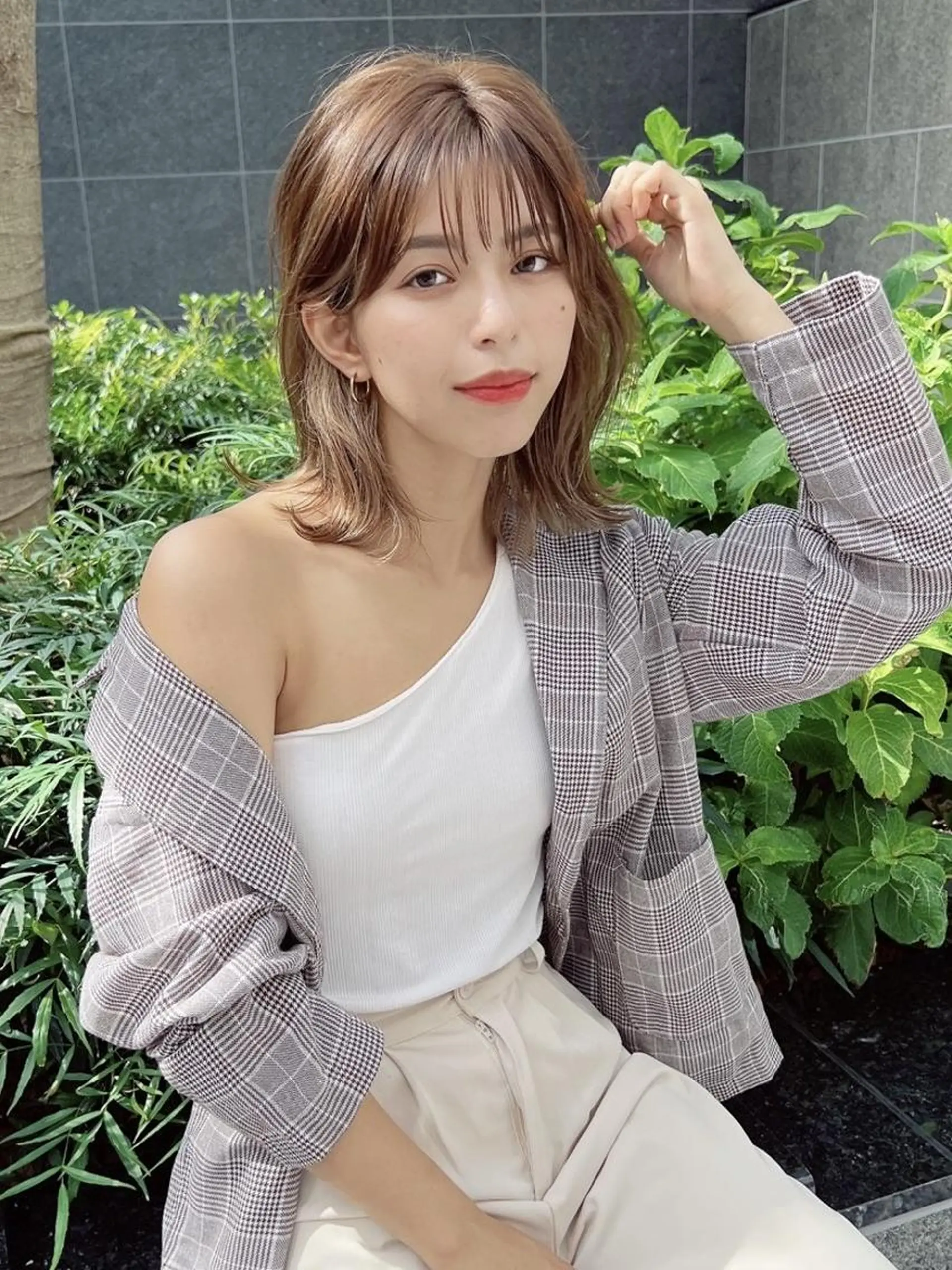 ミディアム カラー カット ヘアカラー SOURCE 天王寺のヘアスタイル