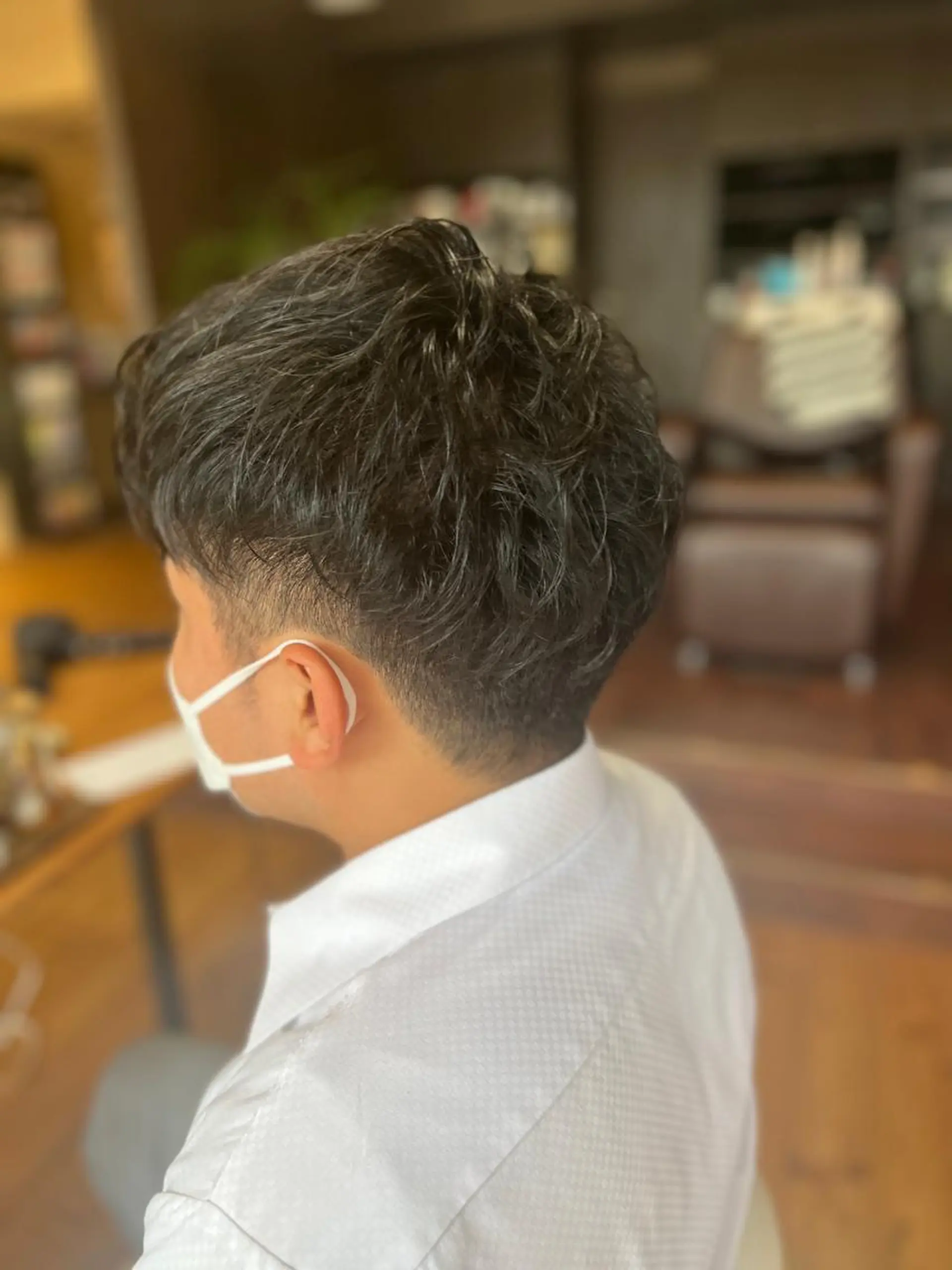 ショート ラベンダーベージュ ハイライト 髪質改善 ショートヘア 縮毛矯正 カット BEACH HAIR&NAIL所属・両国駅徒歩1分⭐️ アイロン仕上げのヘアスタイル