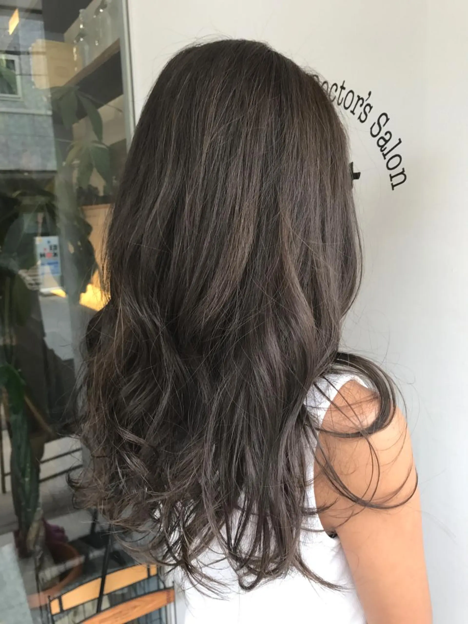 セミロング カラー アッシュ アッシュグレー ひろせ かなのヘアスタイル