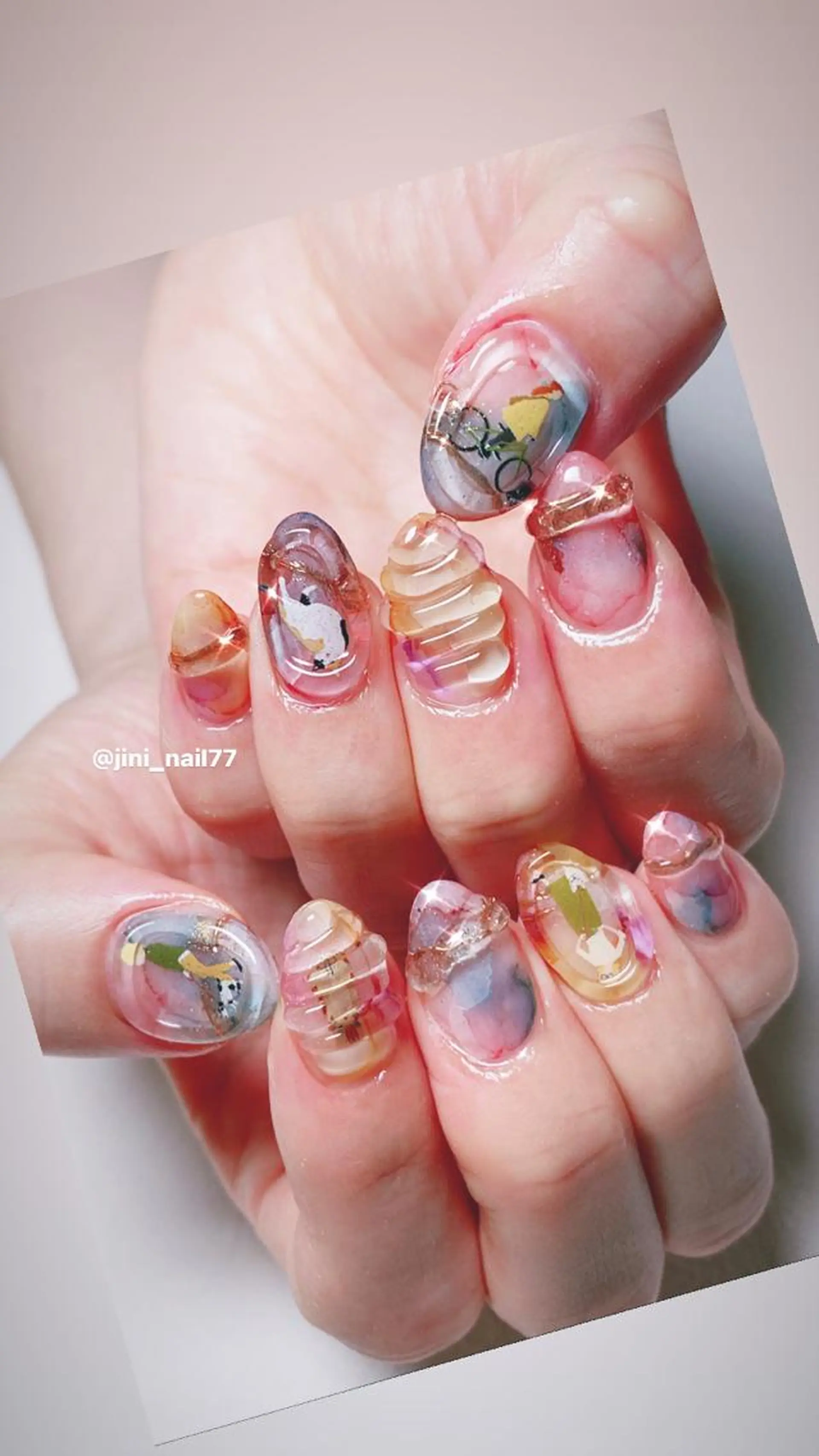 ネイル ハンドネイル JINI NAIL所属・ジニ ネイルのネイルデザイン