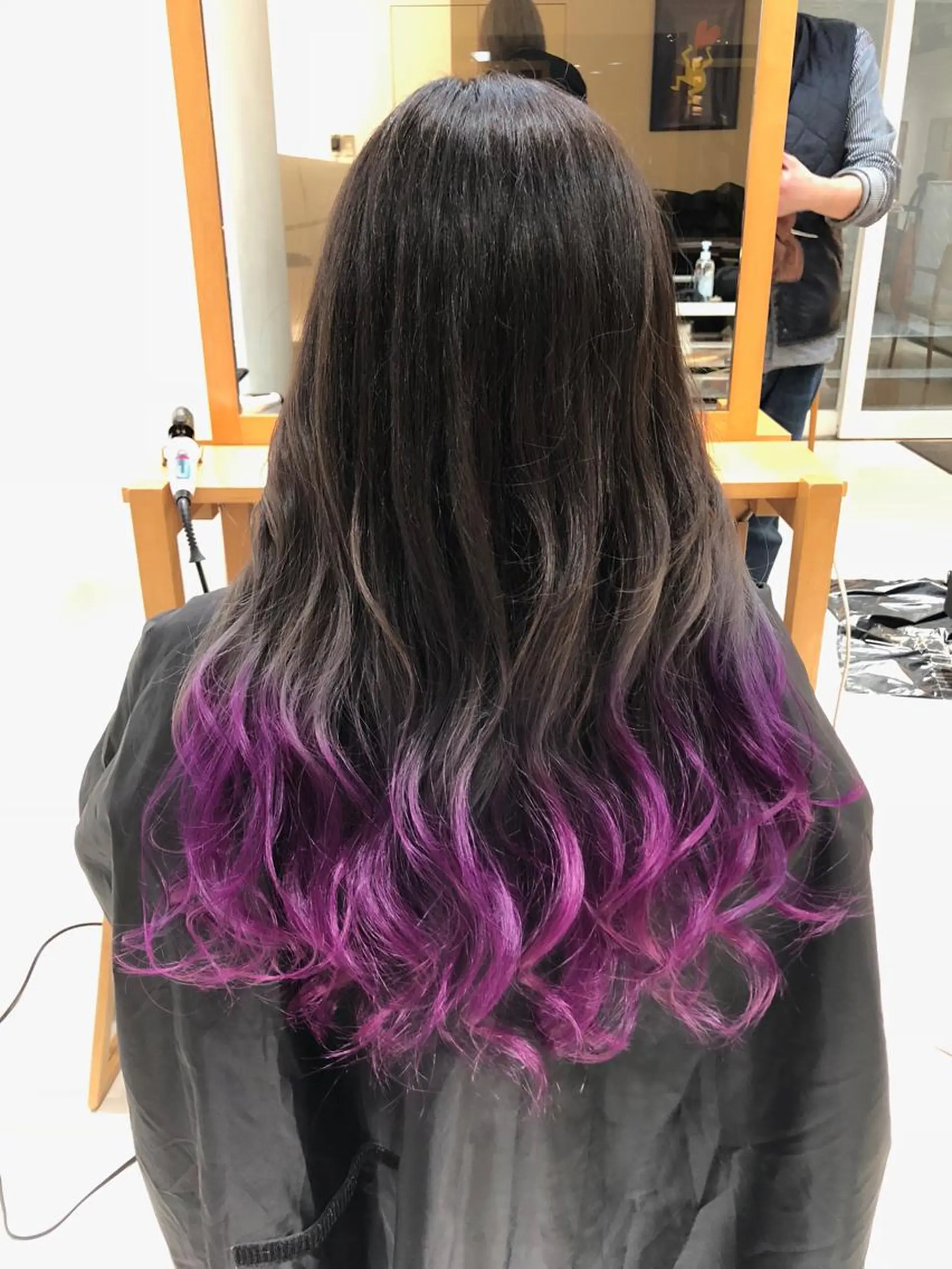 ロング カラー パープルカラー Days 透明感カラーのヘアスタイル