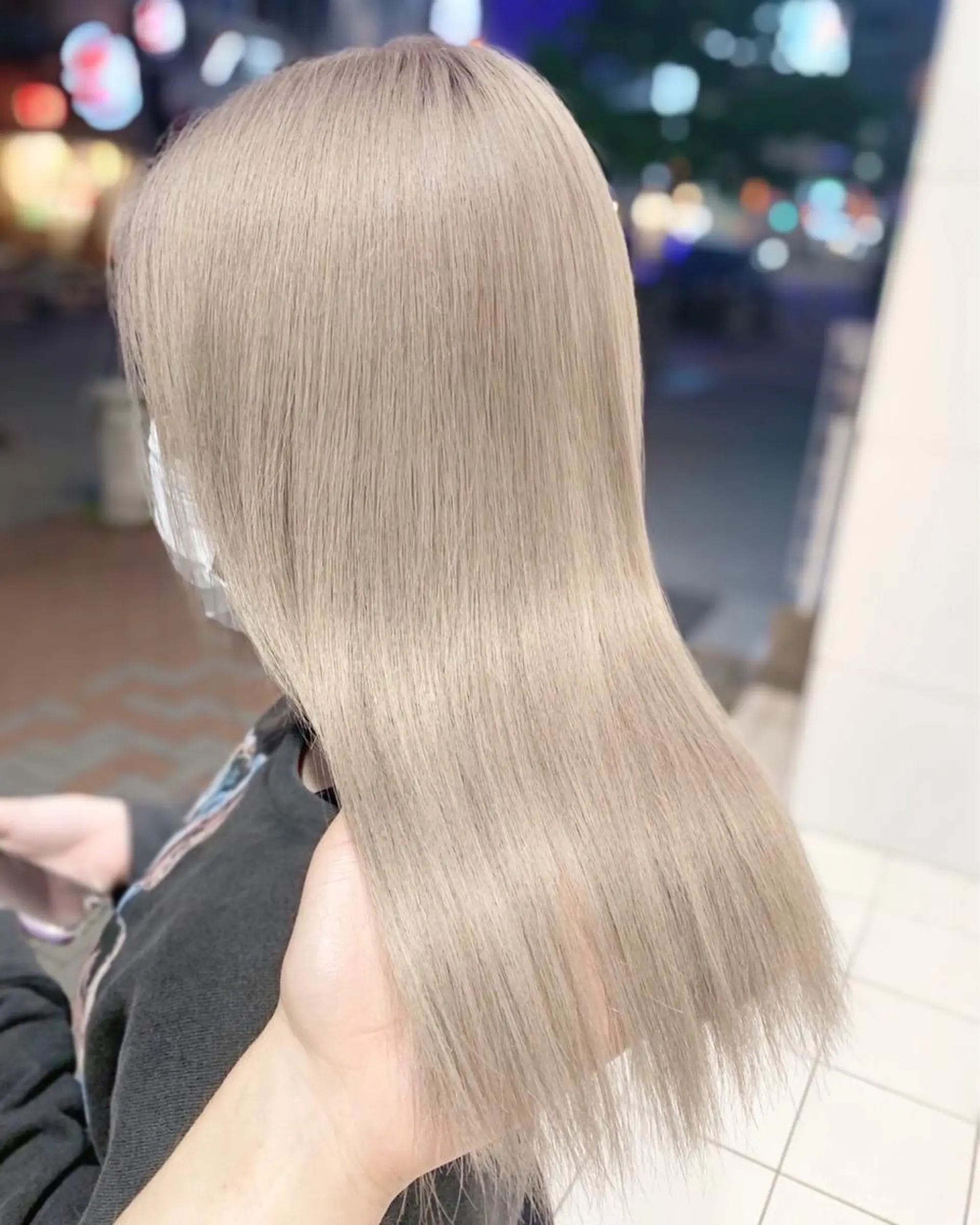 ロング mimiiy梅田 中崎町ハイトーンのヘアスタイル