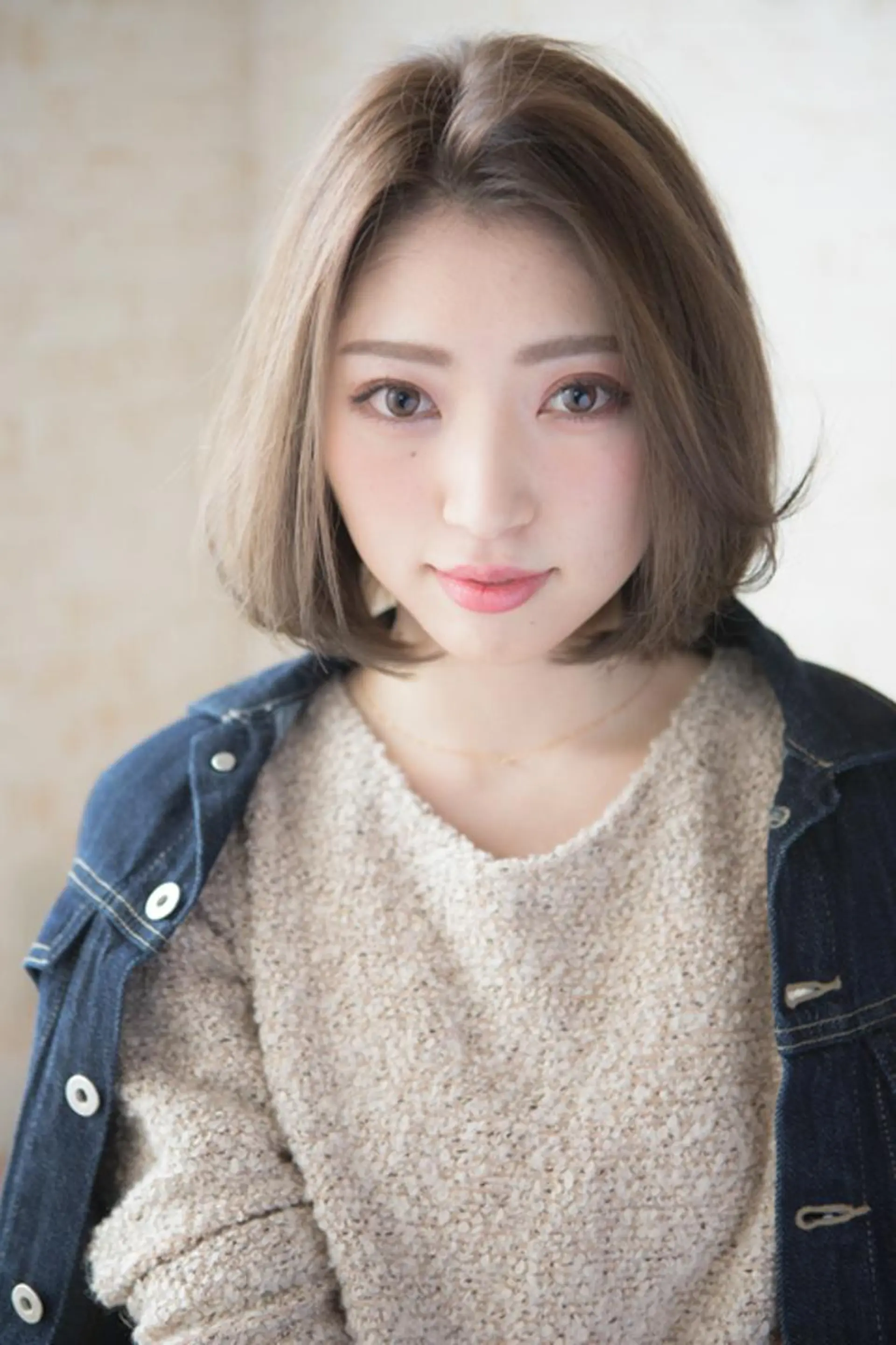 ミディアム カラー グレージュ beauty: beast 中目黒店のヘアスタイル