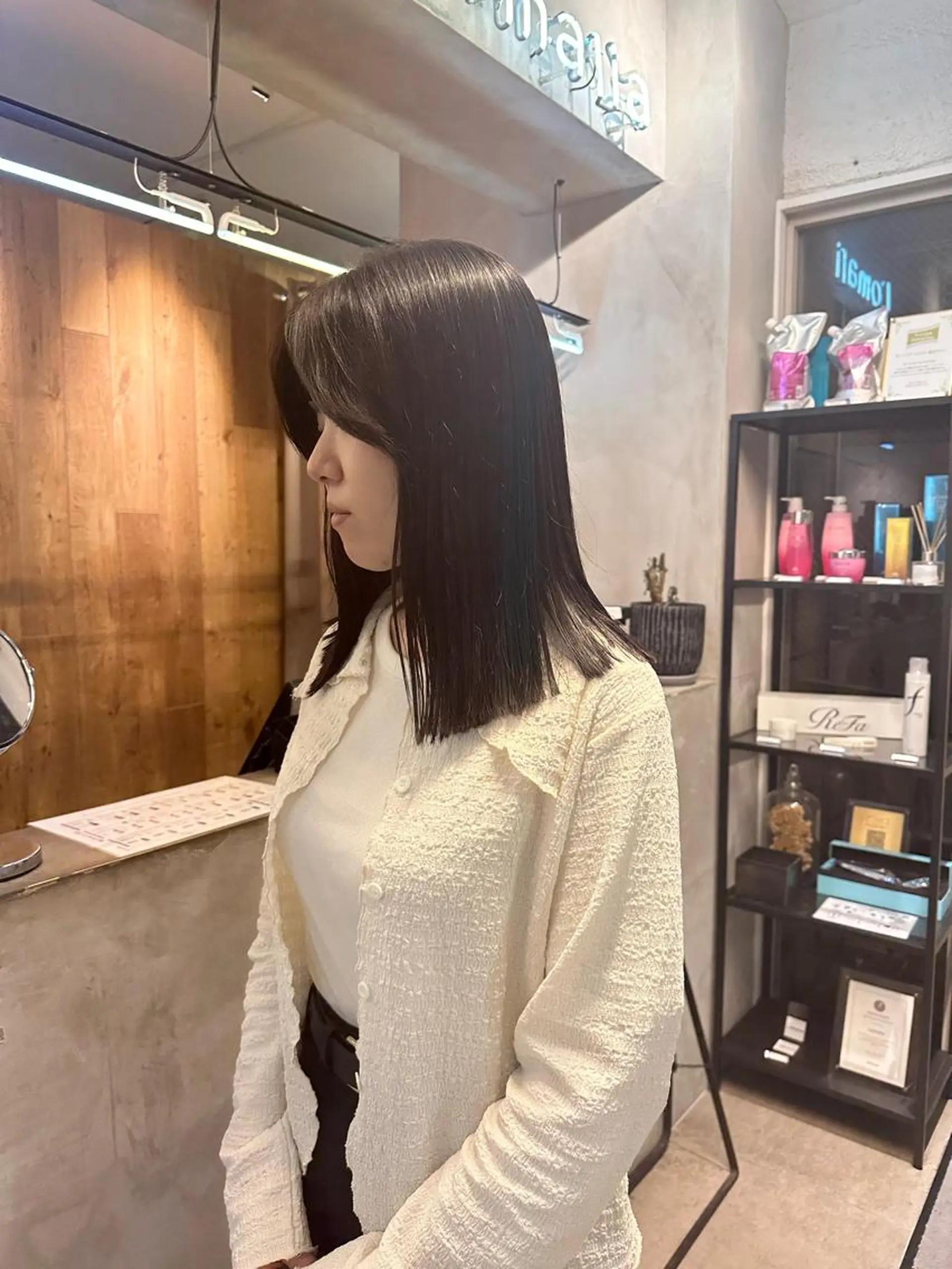 ミディアム カラー REINA☁️透明感 カラー/ぷつっと♡のヘアスタイル