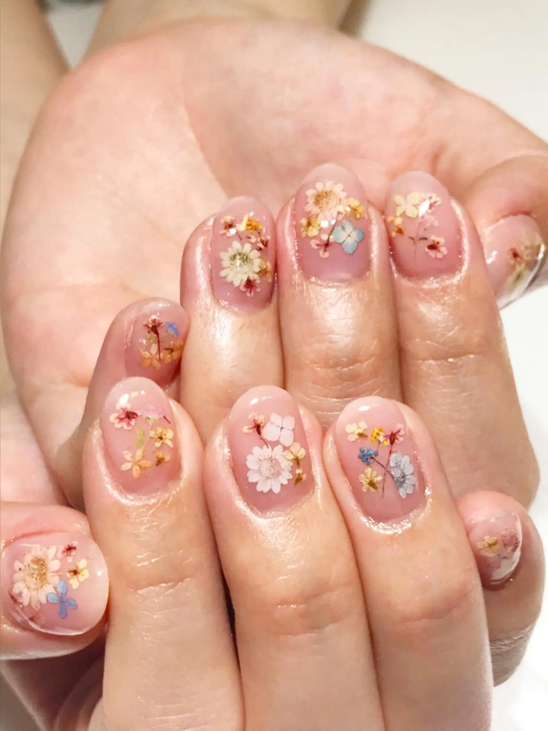 ネイル フラワーネイル YUN 💅のネイルデザイン