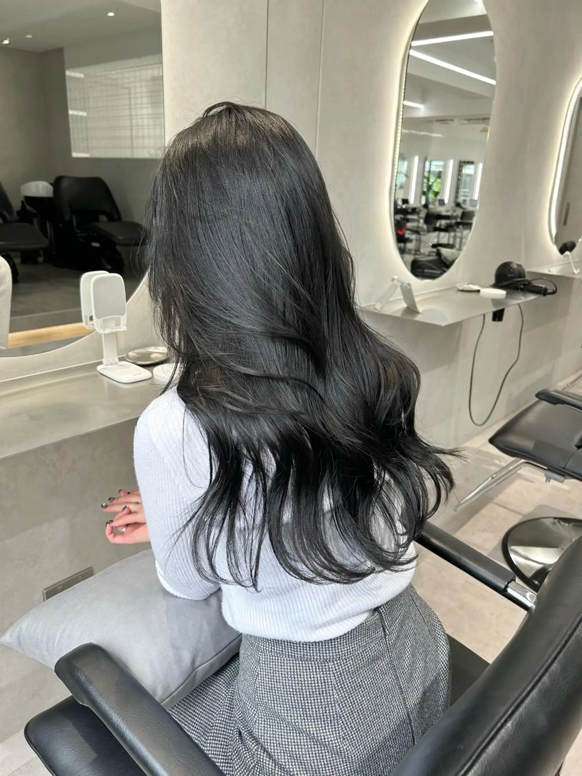 ロング アッシュ チョコレートブラウン ピンクブラウン 顔まわりレイヤー 学生 当日予約大歓迎💕/ Chisatoのその他イメージ