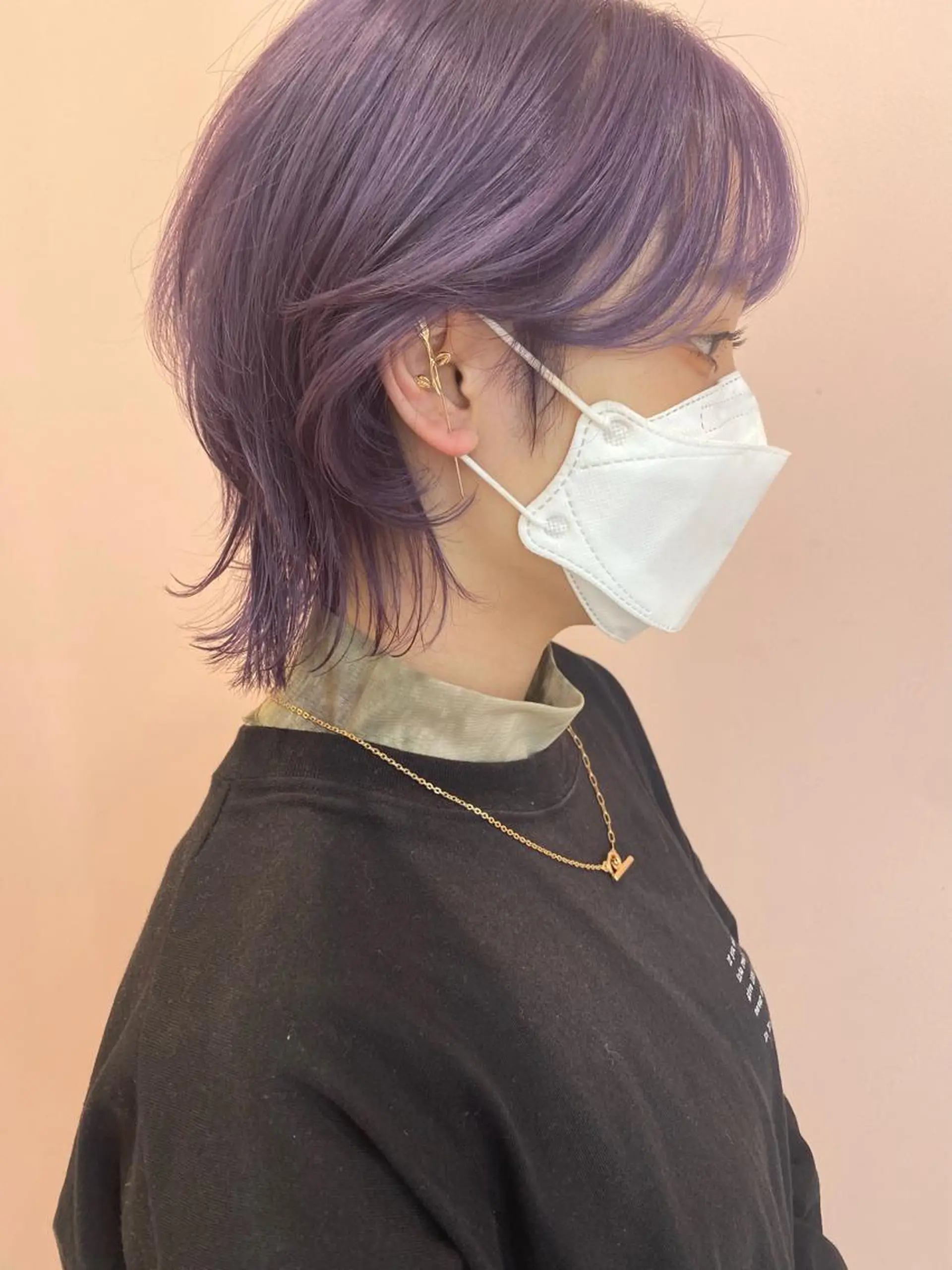 ショート カラー パープルカラー 西本 夏美のヘアスタイル