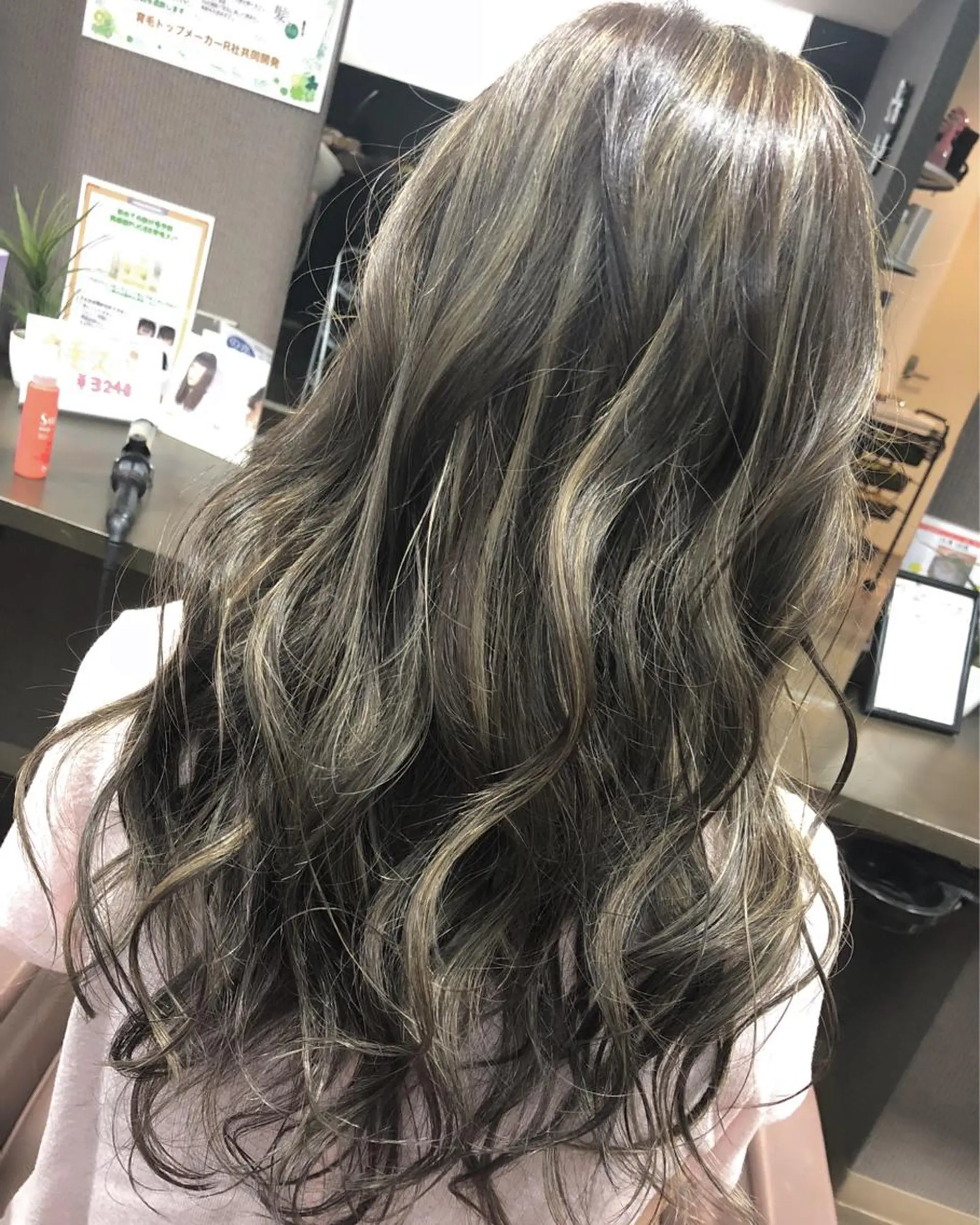 ロング カラー カット ヘアカラー トリートメント pep所属・pep natsumiのヘアスタイル