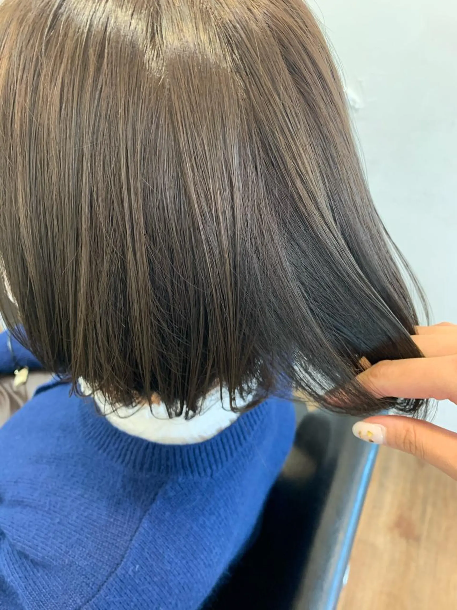 ミディアム カラー ベージュカラー 透明感カラー オリーブベージュ 韓国風ヘア ヘアカラー 藤間 帆乃夏（とうまほのかのヘアスタイル