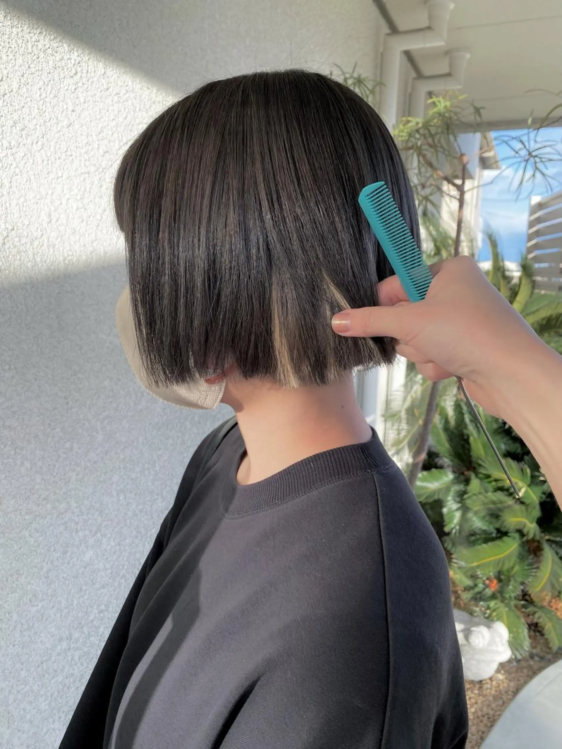 ショート カラー シールエクステ ベージュカラー ホワイトベージュ エクステ カット ヘアカラー エクステ 桑原 菜摘のヘアスタイル