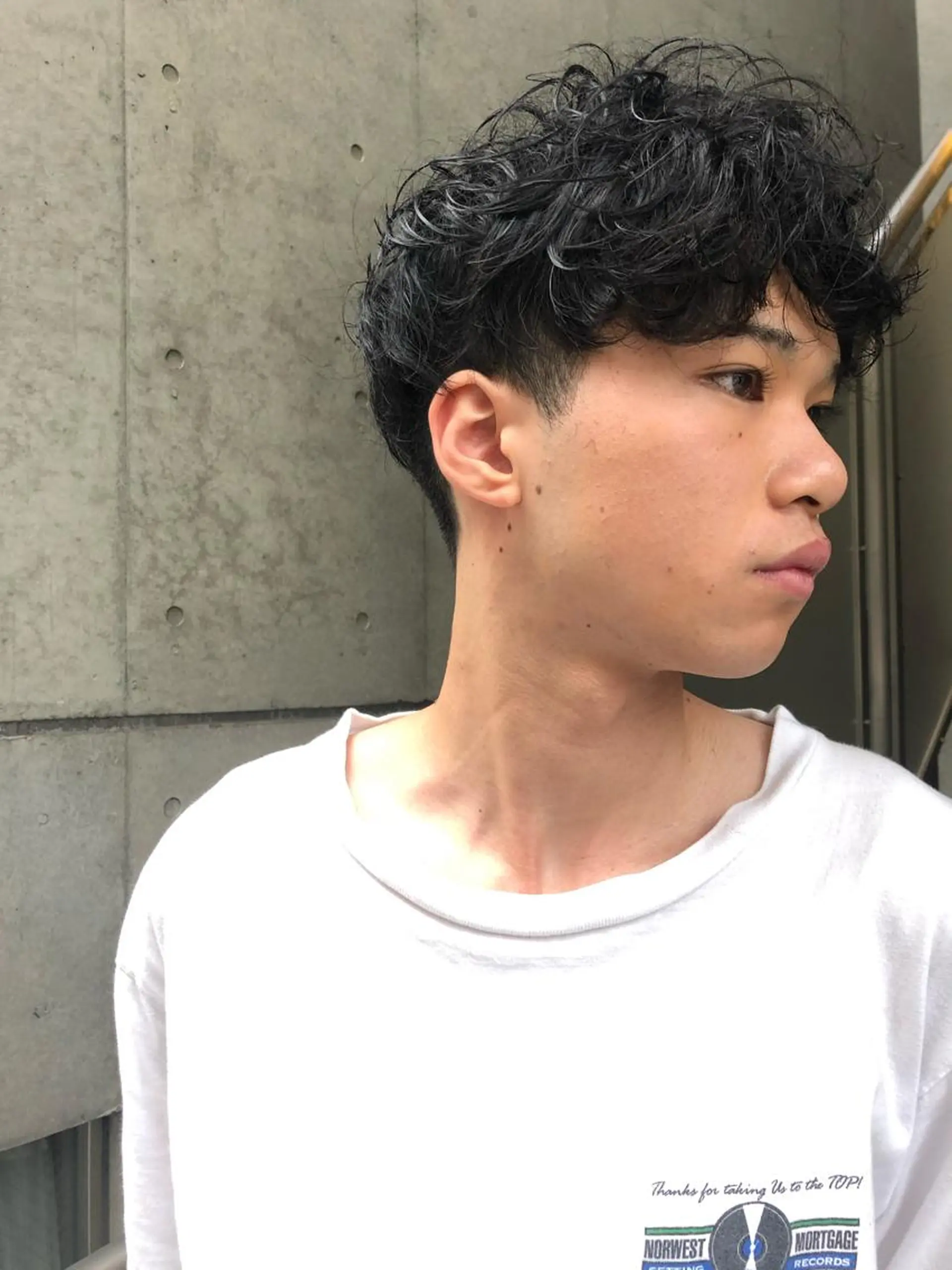 ショート パーマ 🌈圧倒的デザイン力 内井省吾のヘアスタイル