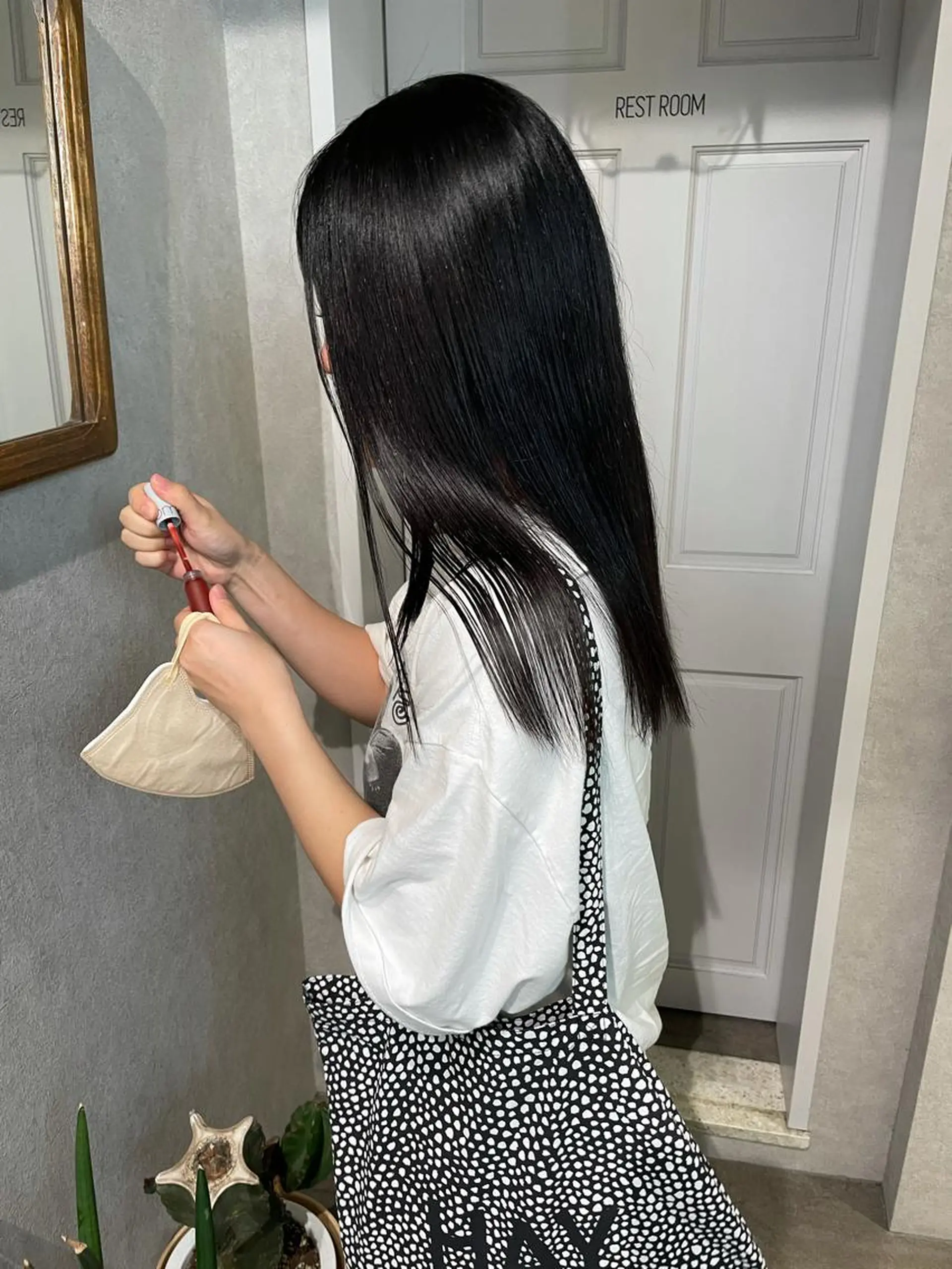 セミロング カラー 透明感カラー カット ヘアカラー ナチュラル透明感🌱 小山美樹子のヘアスタイル