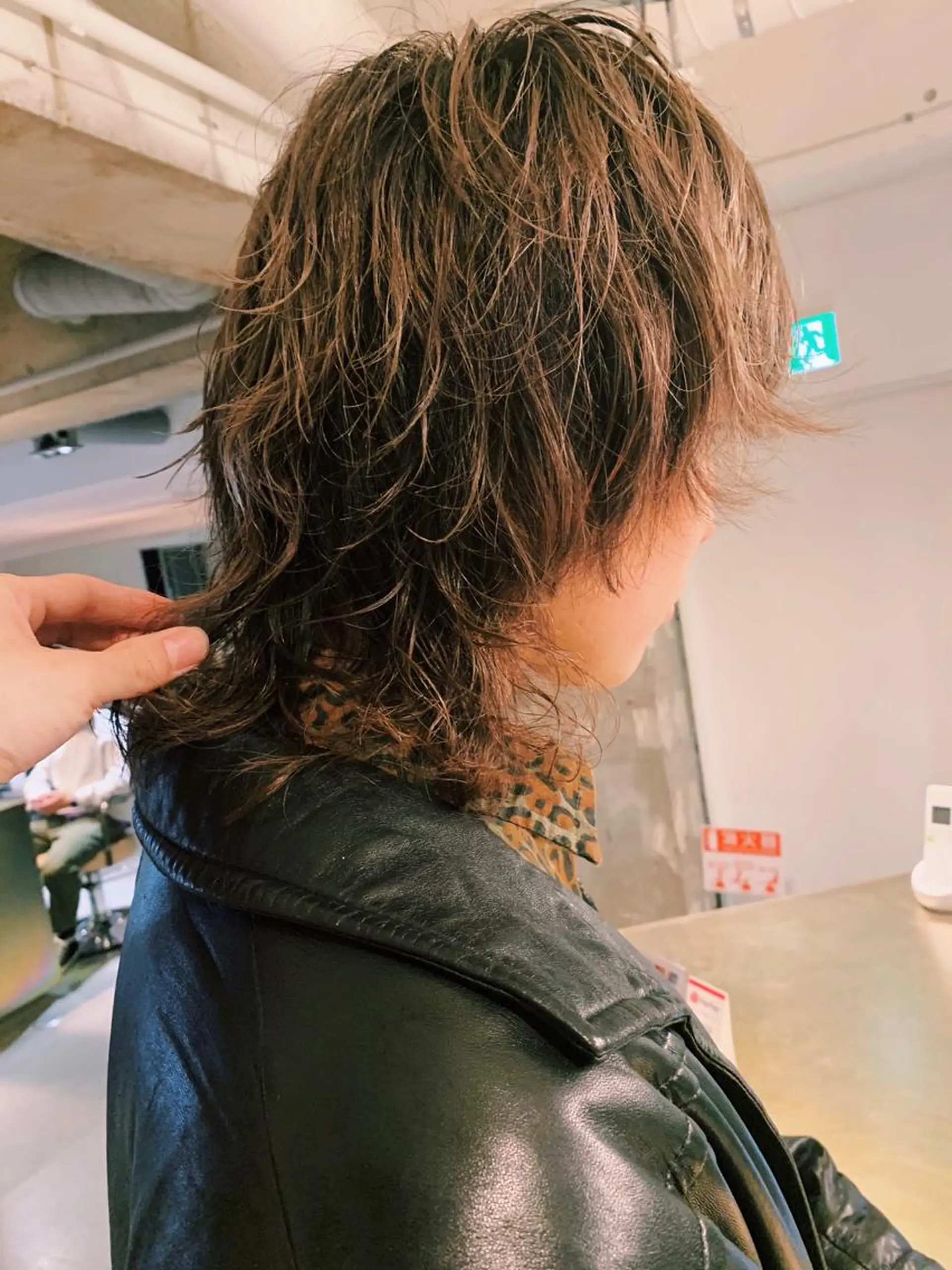 ミディアム パーマ ウルフカット tension 【テンション】のヘアスタイル