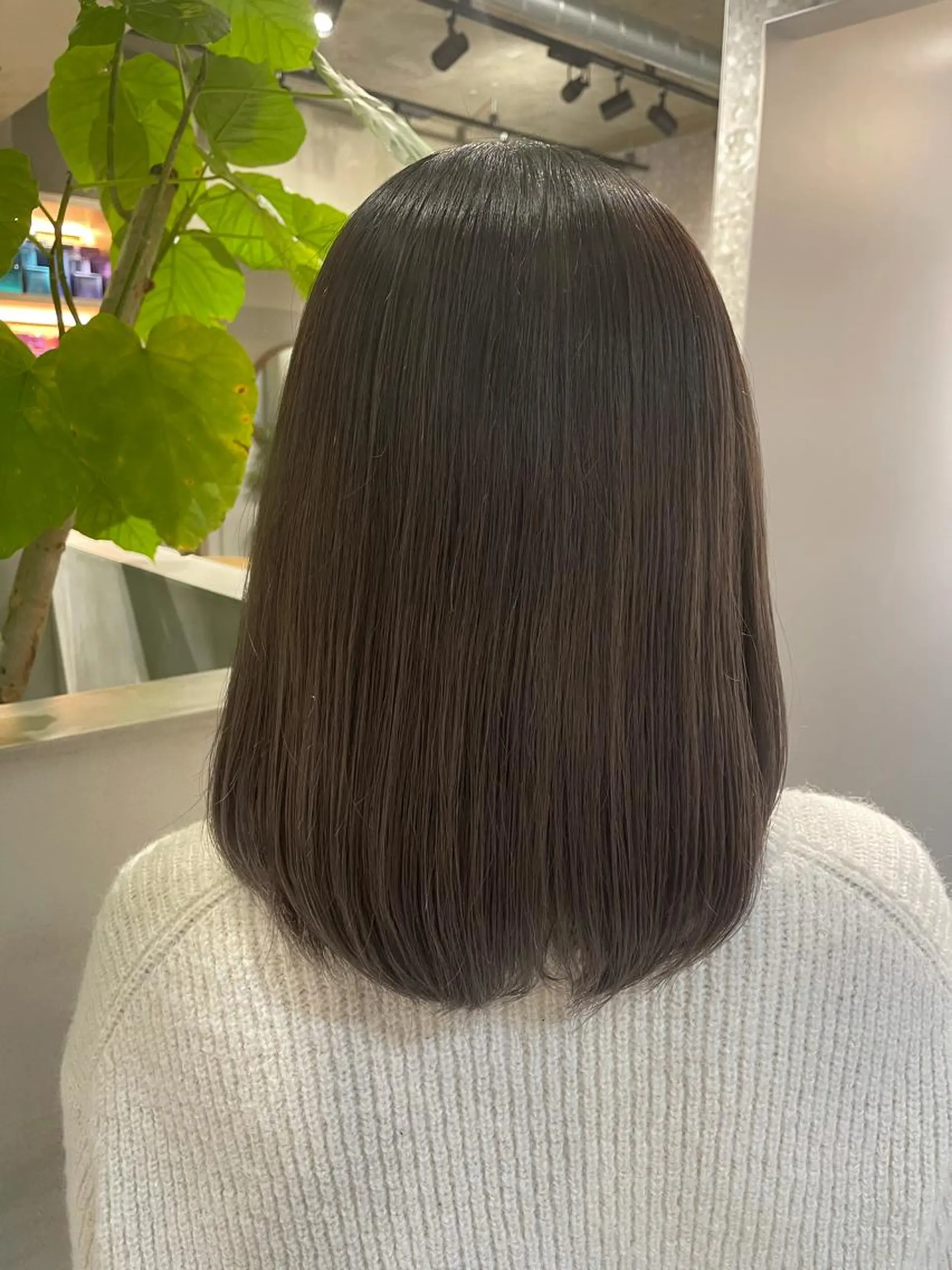 セミロング カラー ブリーチ グレージュ cinq所属・ハイライトカラー ❤︎hirokoのヘアスタイル