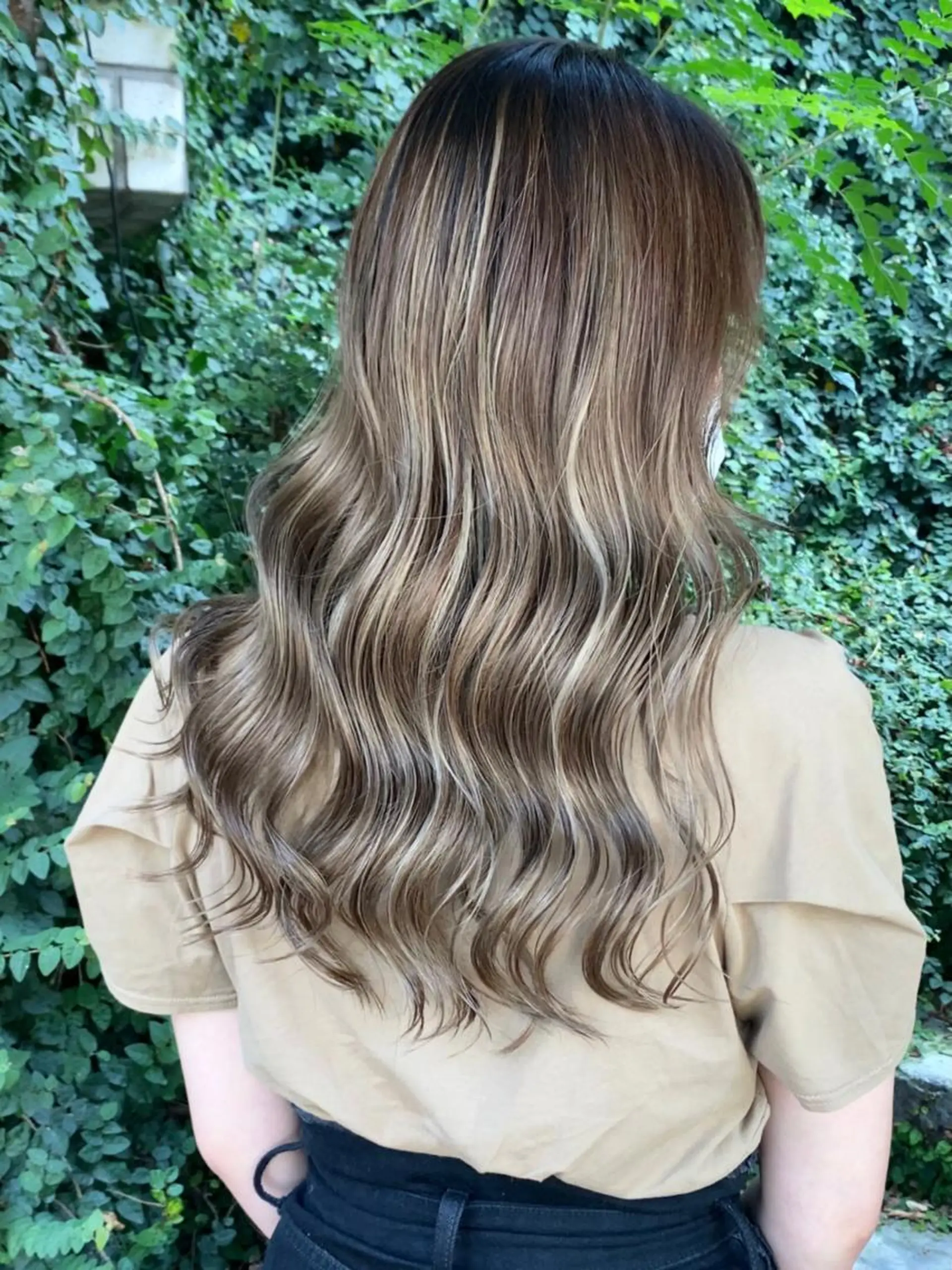 ロング salowin 原宿 aroa所属・韓国／ハッシュカット ／透明感カラー／金野のヘアスタイル