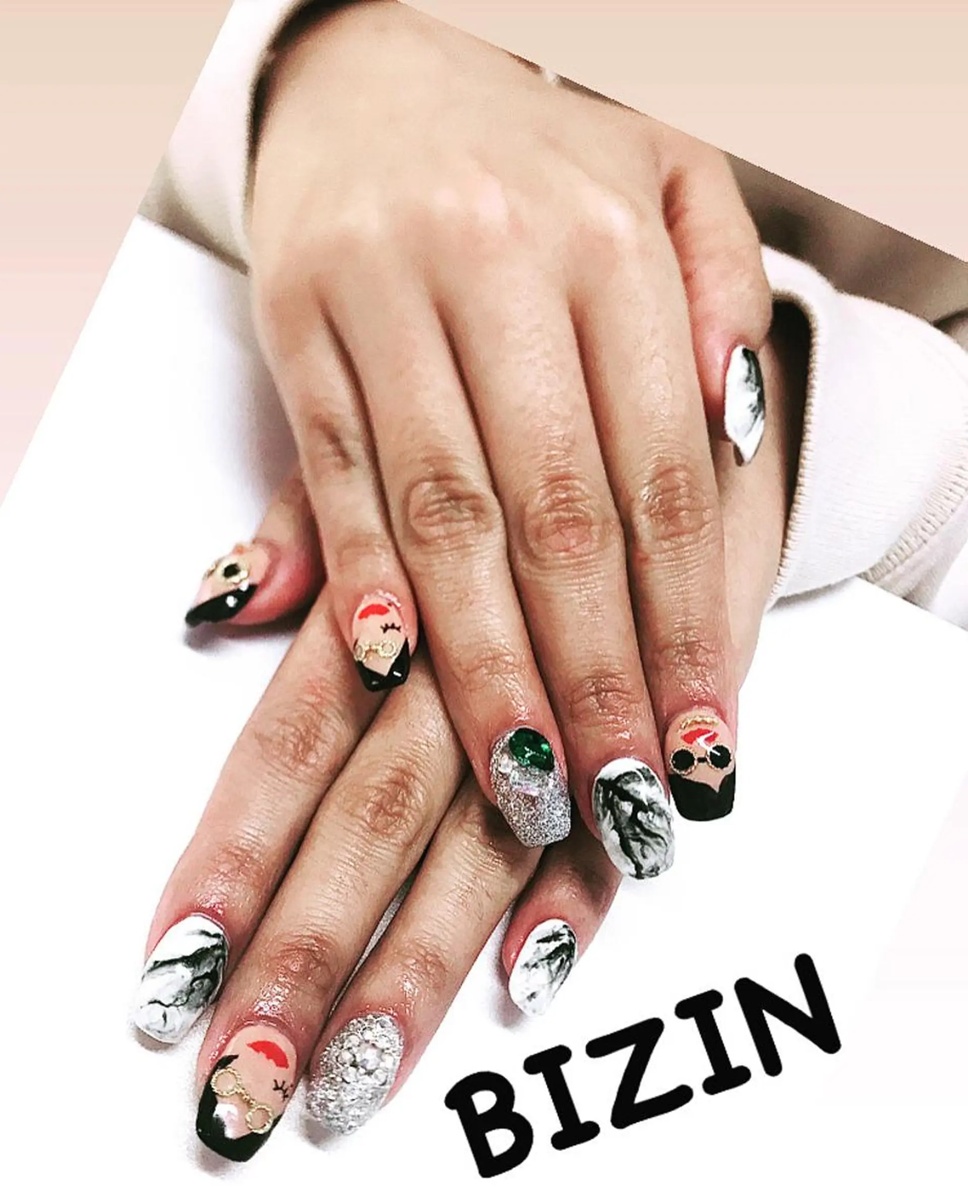 ネイル 美尽  BIZIN所属・久々 もえみのネイルデザイン