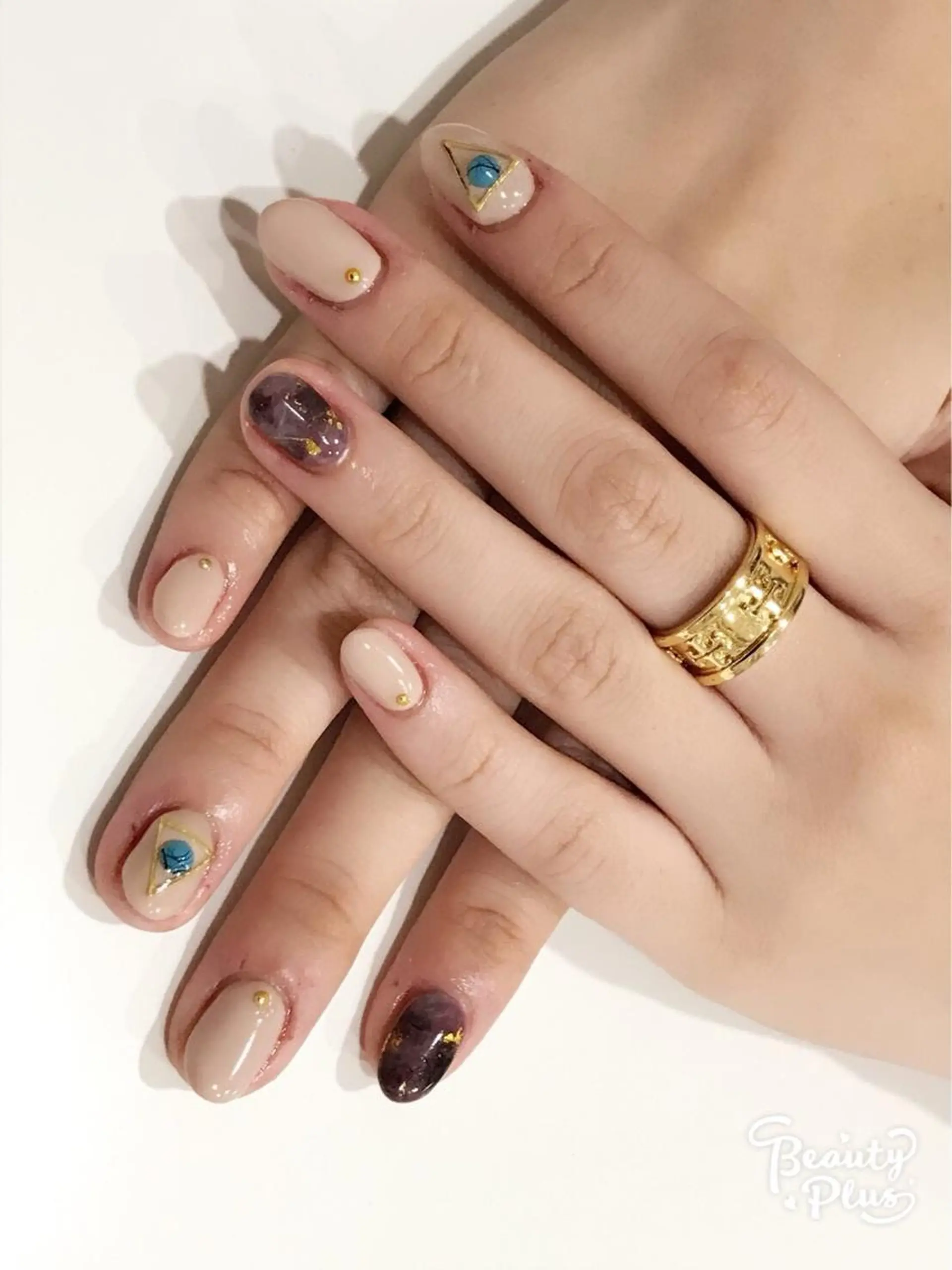 ヘアアレンジ ネイル マツエク・マツパ 指名支持率NO.1 スタイリストのヘアスタイル