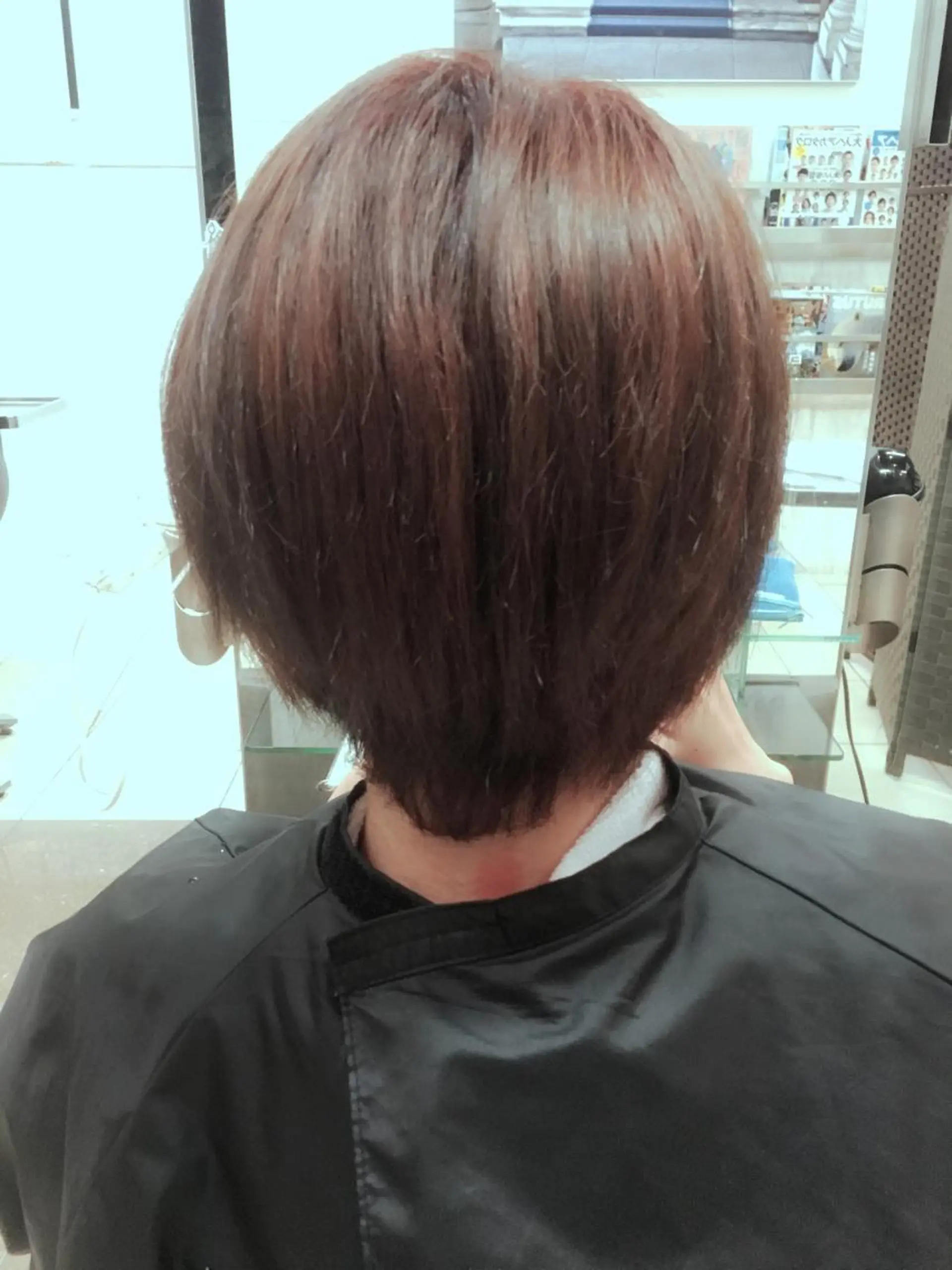 ショート カラー 斎藤 みくのヘアスタイル