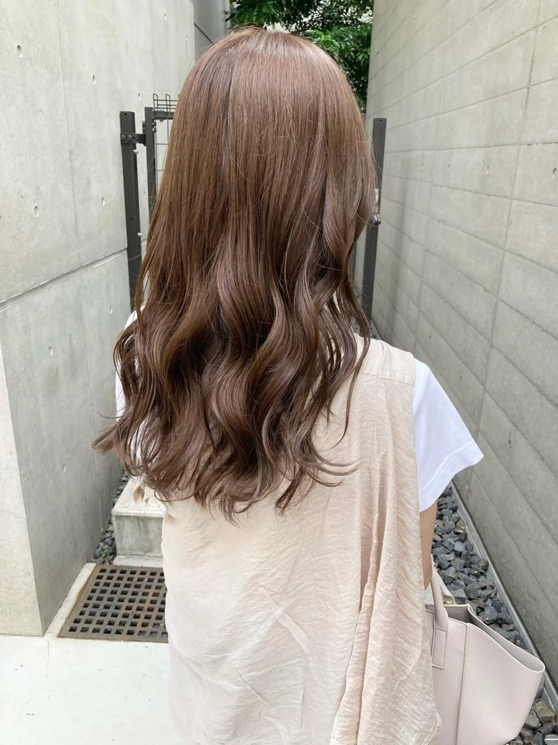 セミロング カット ヘアカラー トリートメント ✨色持ちの良い艶 カラー✨蟹江真世のヘアスタイル