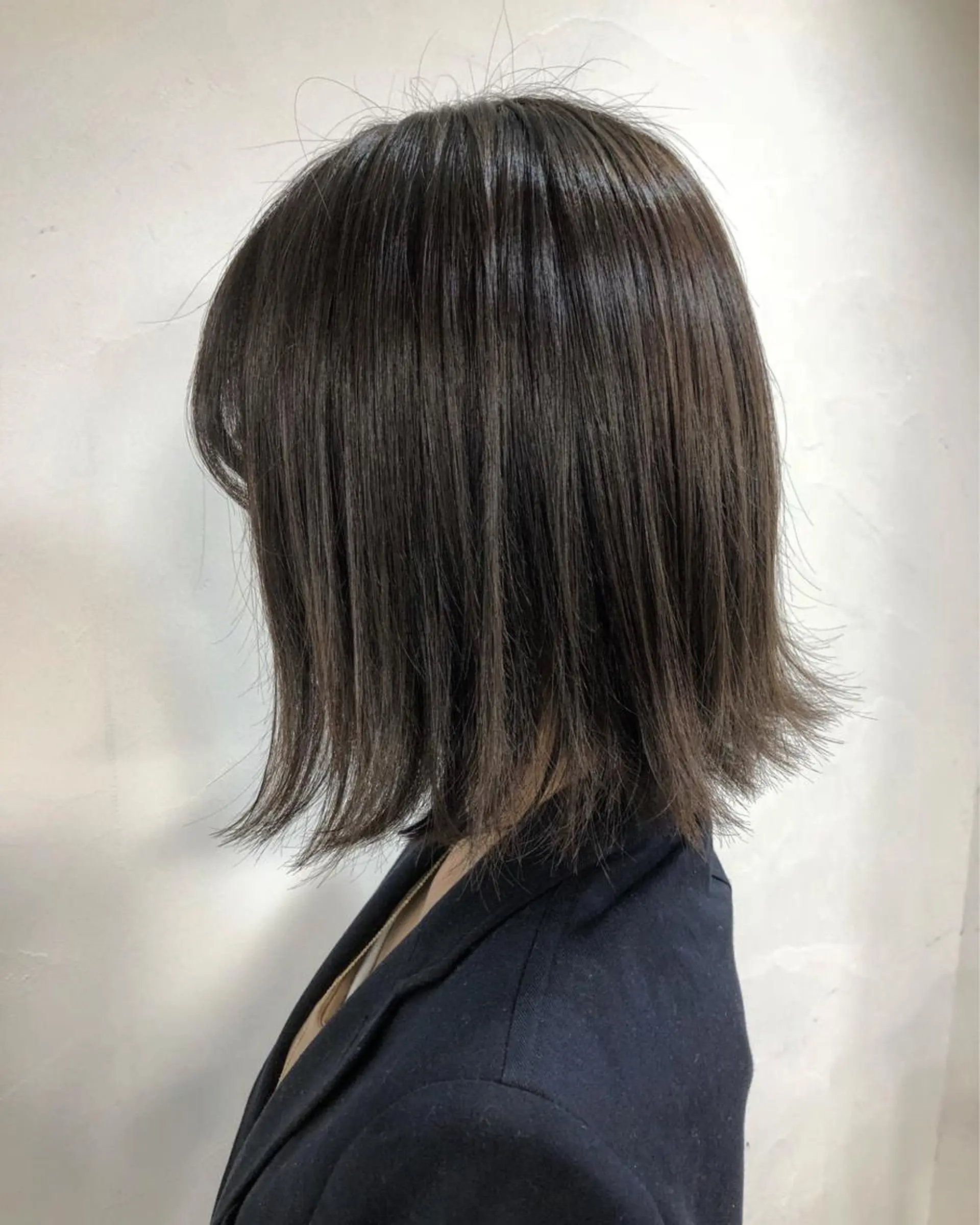 ショート カラー ヘアアレンジ グレージュ 外ハネヘア 遠藤 拓馬のヘアスタイル