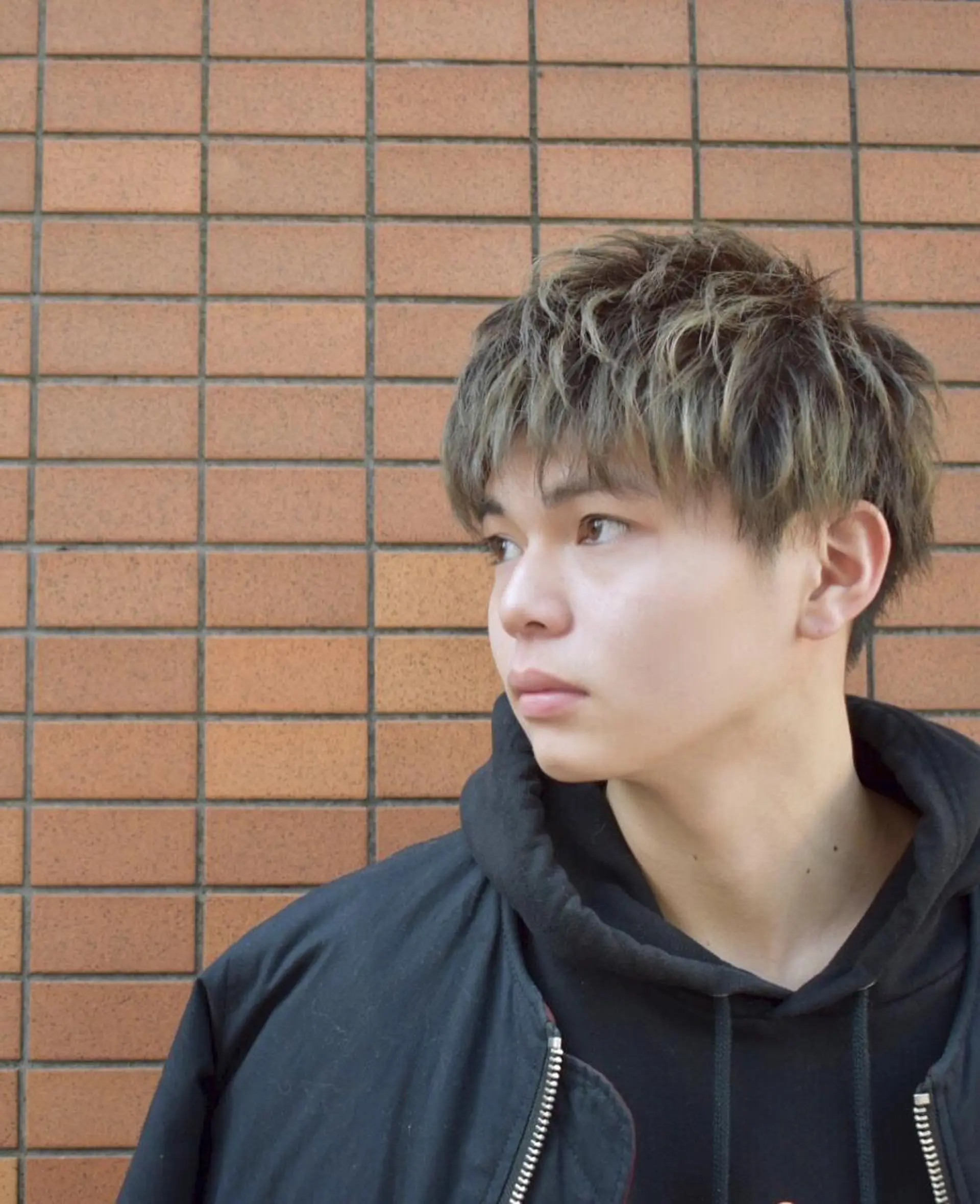 ショート メンズ ヘアカラー トリートメント ✨髪質改善縮毛矯正✨ 宇田川修平のエステ・リラクイメージ