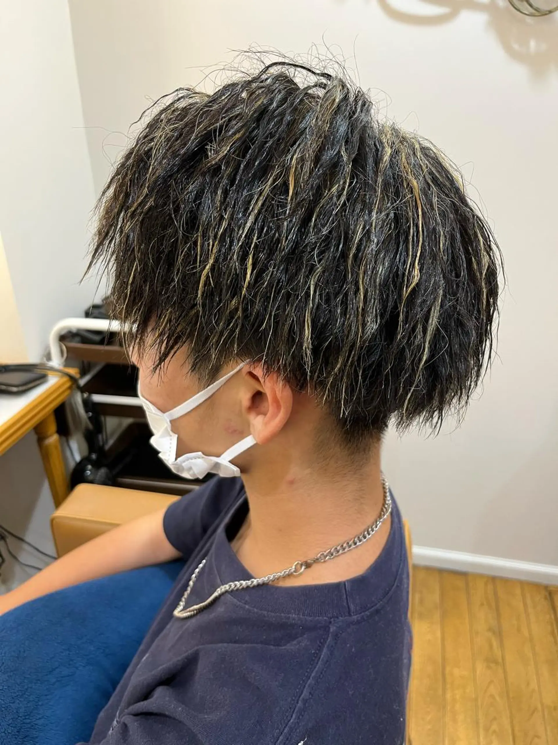 カラー メンズ メンズハイライト ハイライトカラー カット ヘアカラー 🇨🇦海外美容師 FUMA🇨🇦のヘアスタイル