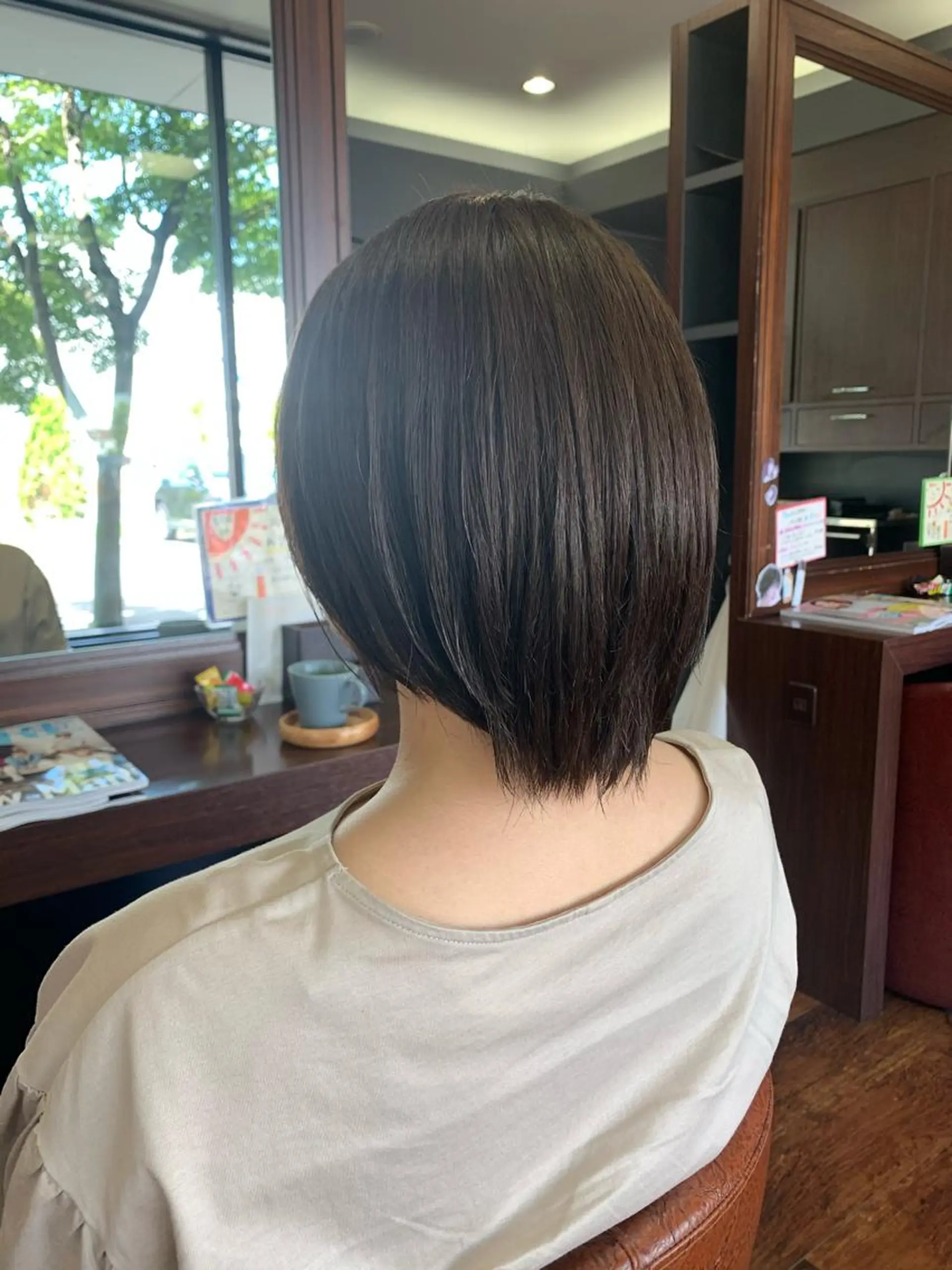 ショート アッシュ sharon所属・おせ ちさとのヘアスタイル