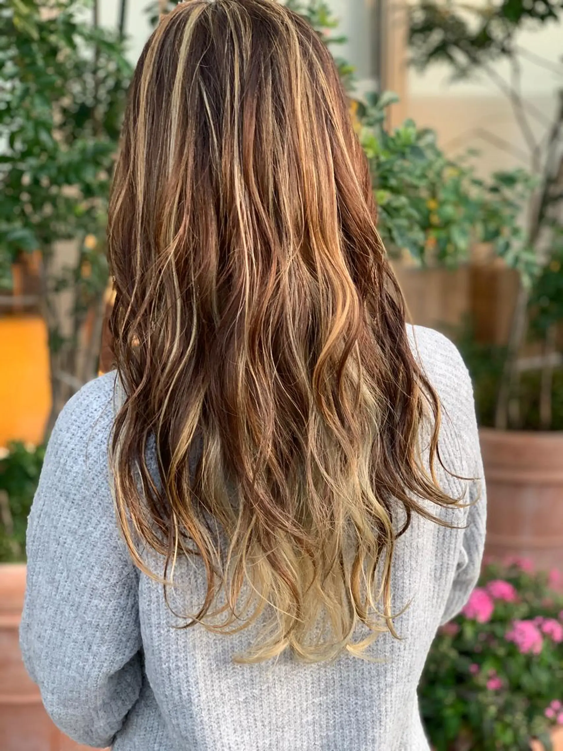 セミロング カラー カット ヘアカラー パーマ 縮毛矯正 トリートメント ヘッドスパ 髪質改善美容室Lust所属・美容室Lust💚 嶋崎　鷹のヘアスタイル