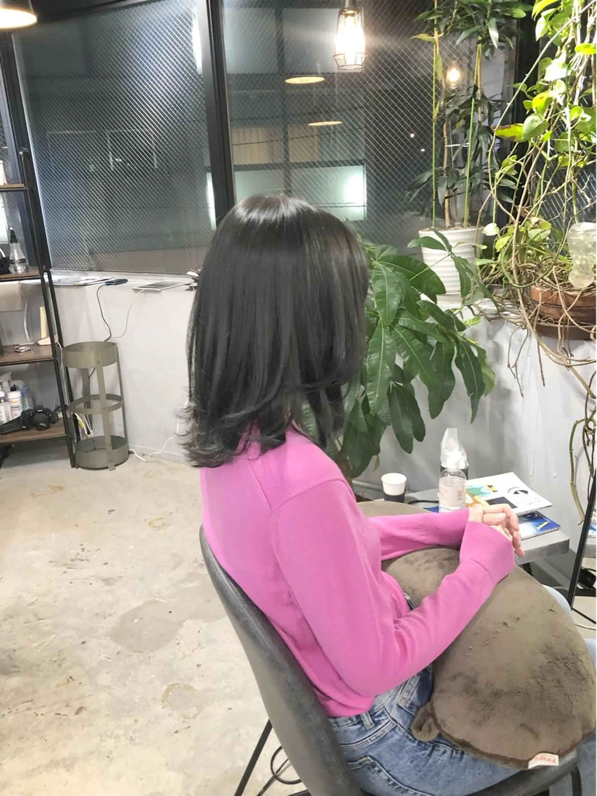 ミディアム カラー 松下 倫子のヘアスタイル