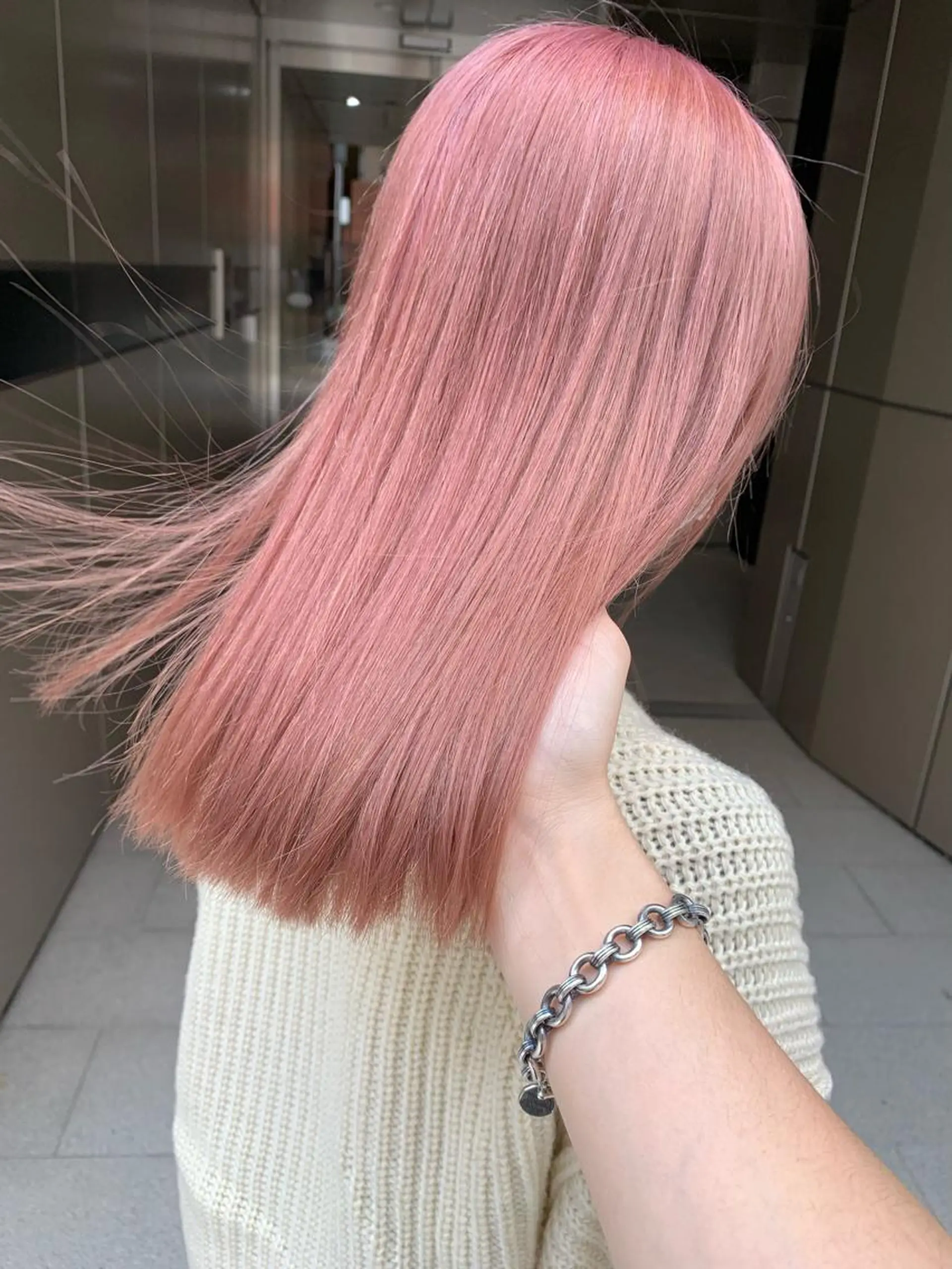 ミディアム カラー ベージュカラー ブリーチ ピンクカラー ピンクベージュ ヘアカラー 💈平島 拓也💈のヘアスタイル