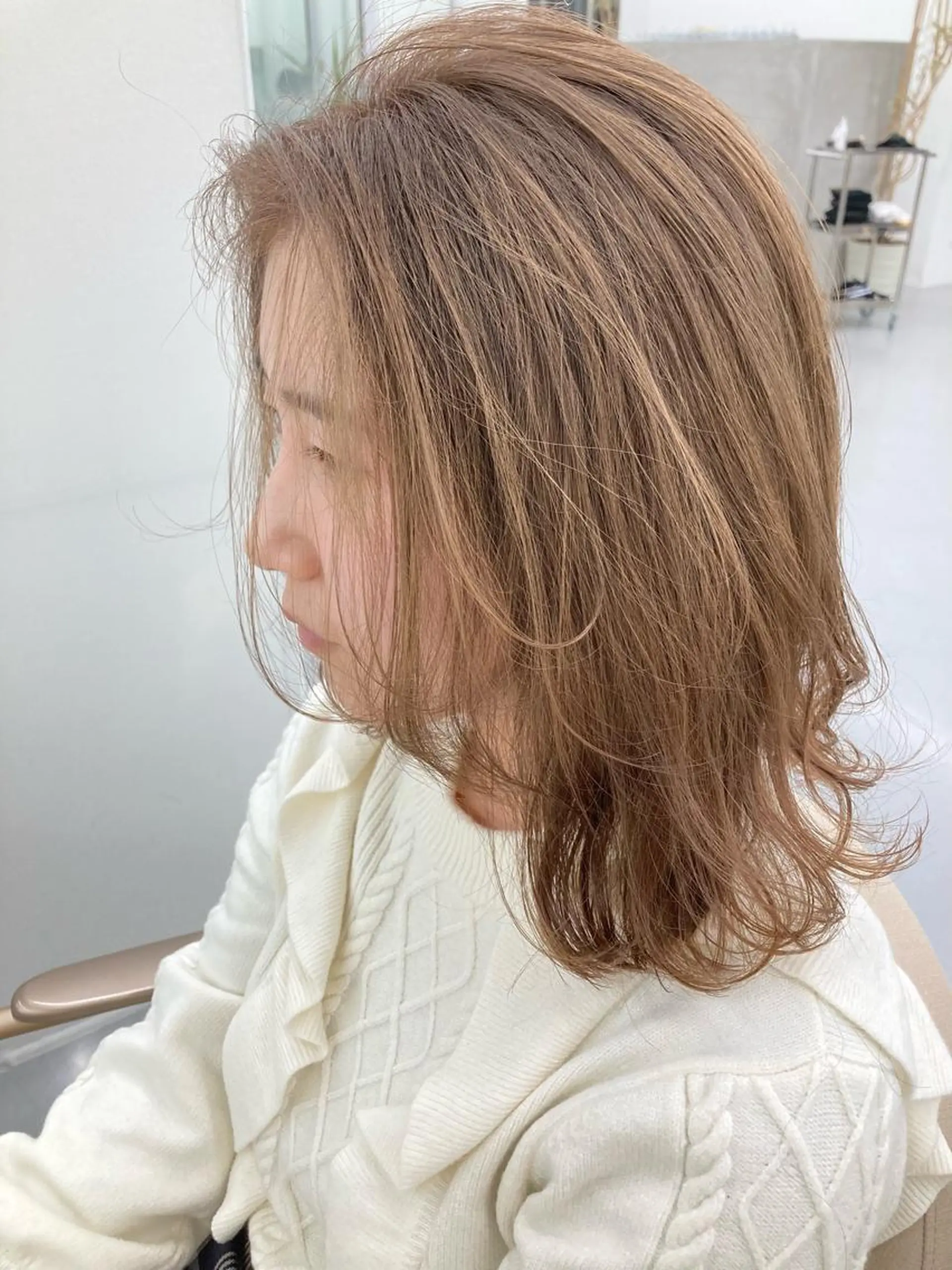 ミディアム 長谷川 未來のヘアスタイル