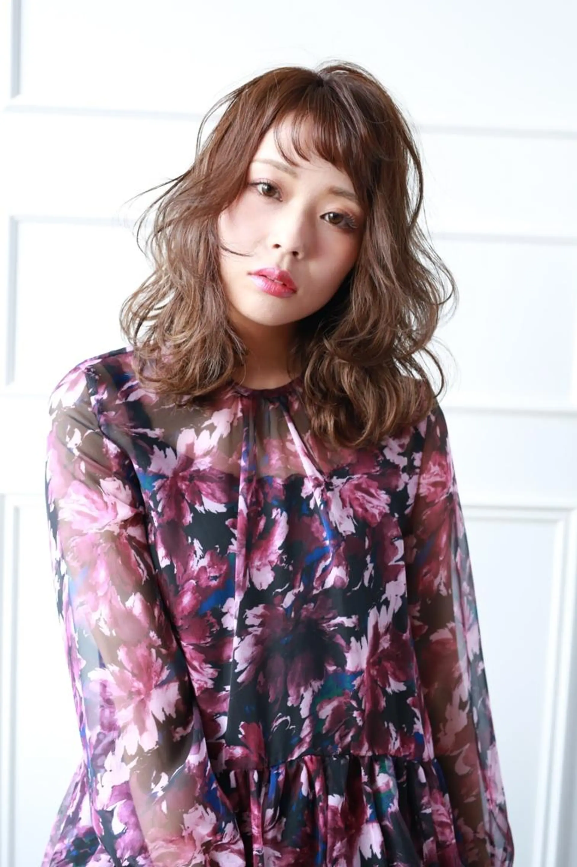 ミディアム due hair 京都駅前店 MILBON オージュア認定サロン【デューヘアー】所属・ハイトーンブリーチ 土坂　由志【京都】のヘアスタイル