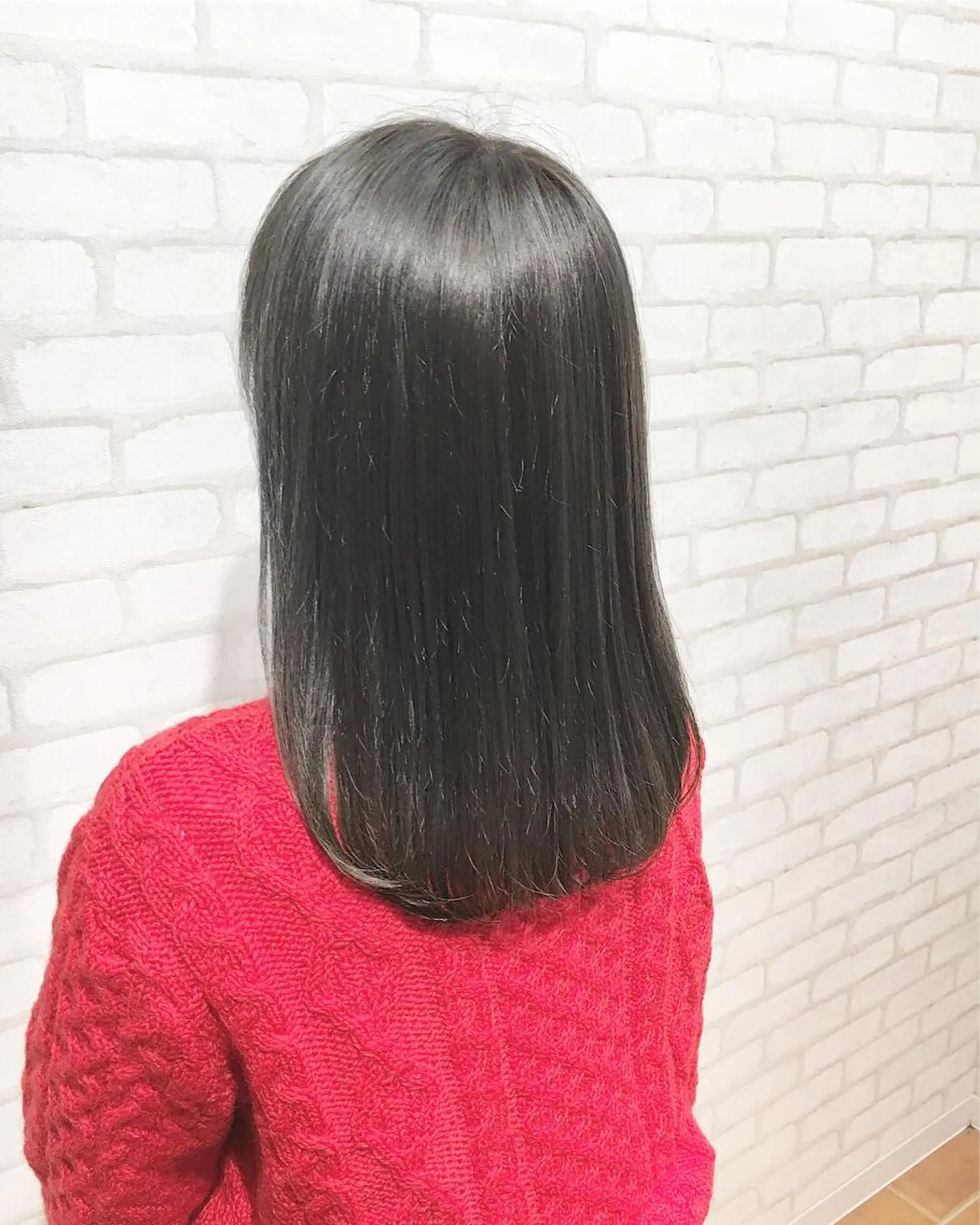 セミロング カラー ヘアアレンジ アッシュ ✨艶髪✨透明感✨ 山内大樹のヘアスタイル