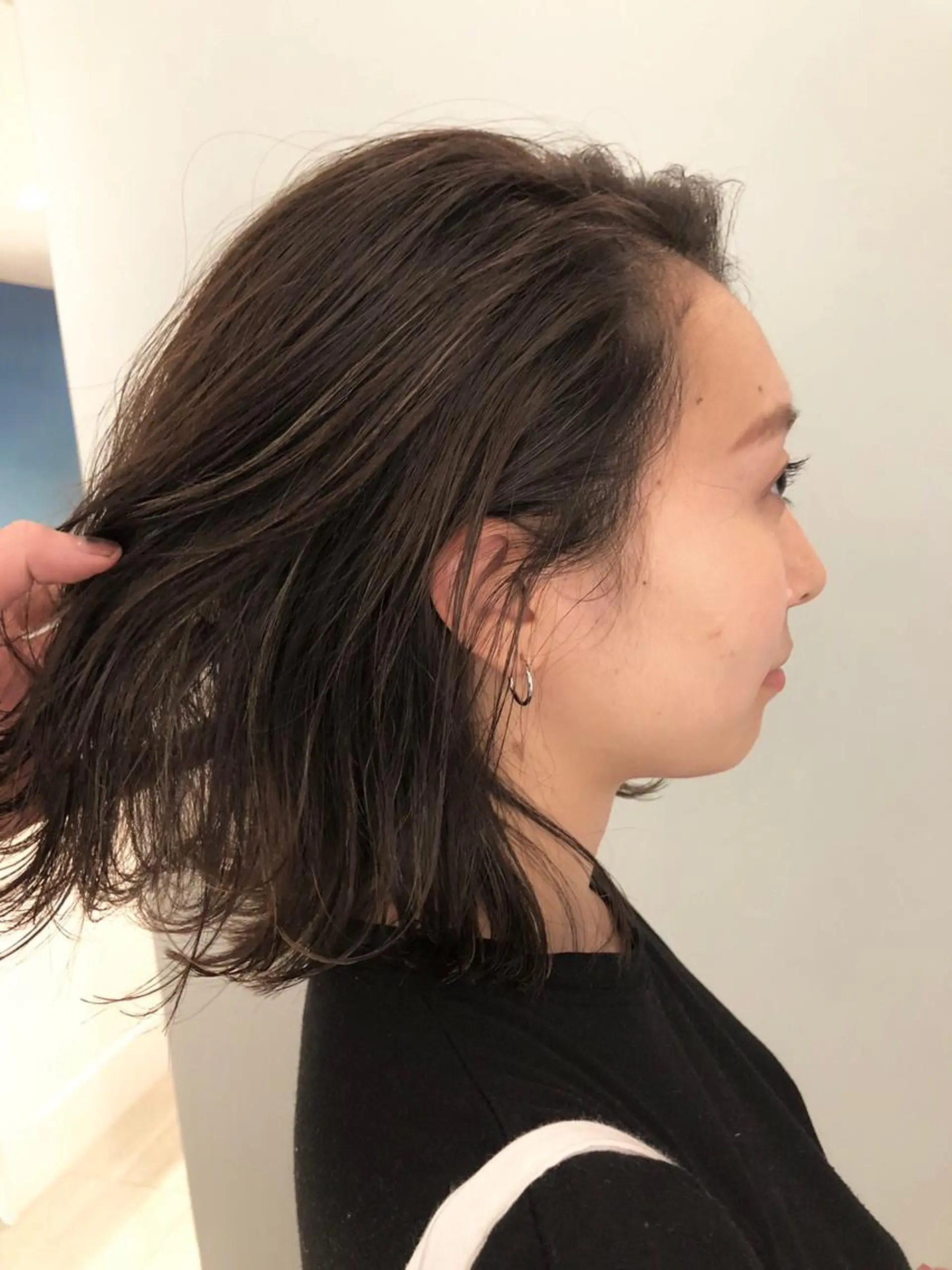 ミディアム カラー ヘアアレンジ ハイライトカラー ハイライト 酸性縮毛矯正のプロ 杉山玲介のヘアスタイル