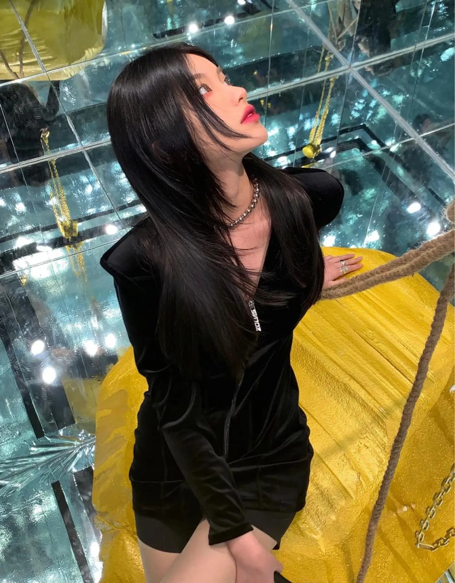 ロング 🇨🇳ワンホンヘア 下田鉄也のヘアスタイル