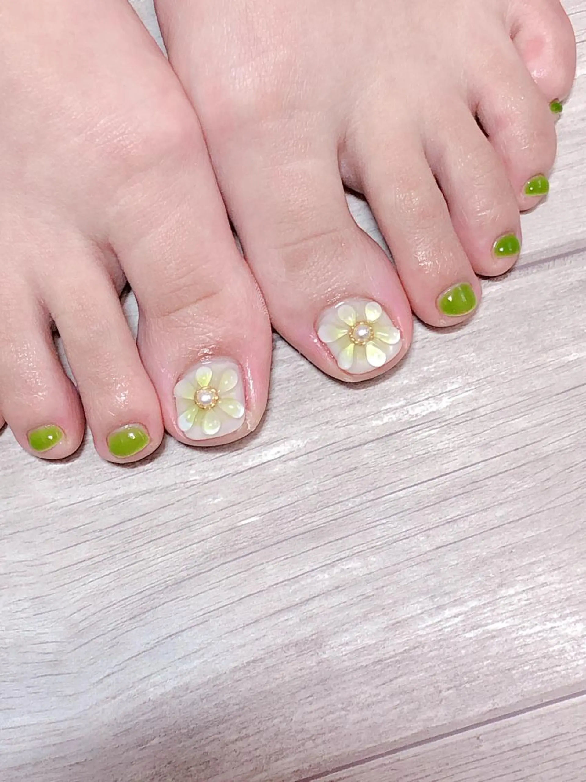 ネイル 個室ネイルサロンDolly  Girl〜ドーリーガール〜所属・DollyGirl KYOKOのネイルデザイン