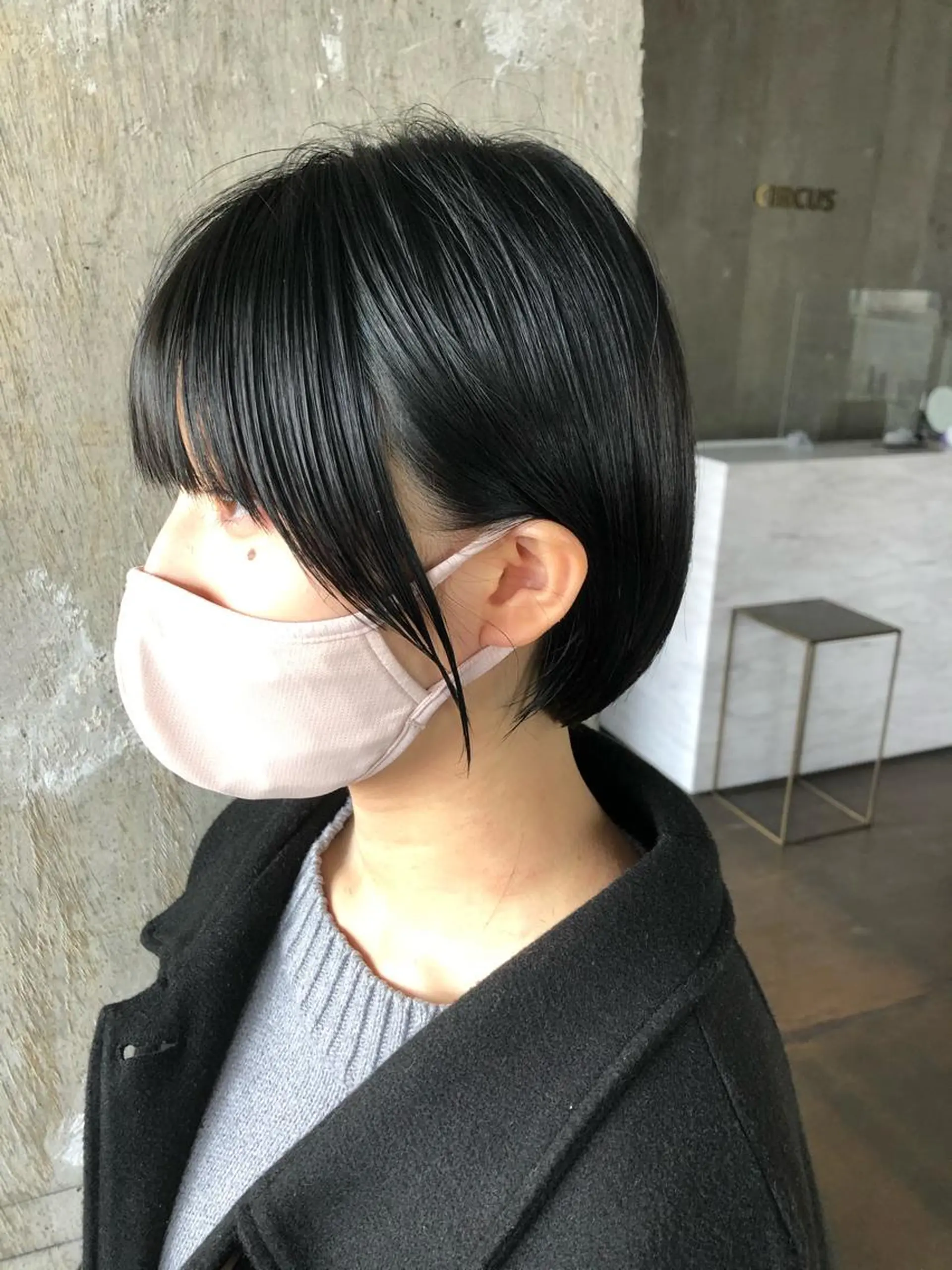 ショート 切りっぱなしボブ ボブ レイヤー特化/小顔顔 周り/セノ/表参道のヘアスタイル