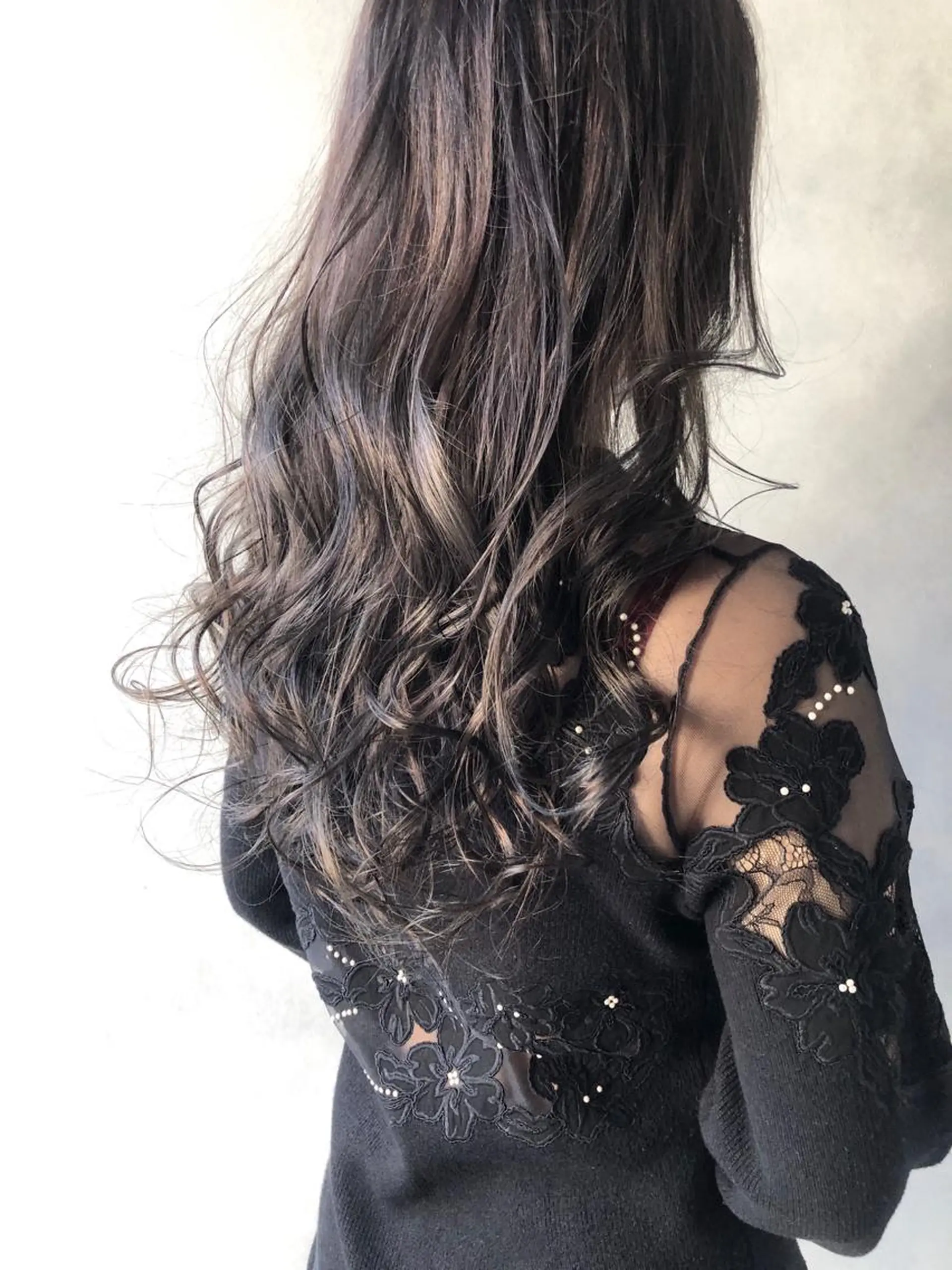 ロング ハイライト 小澤大輔 YOLO hairのヘアスタイル