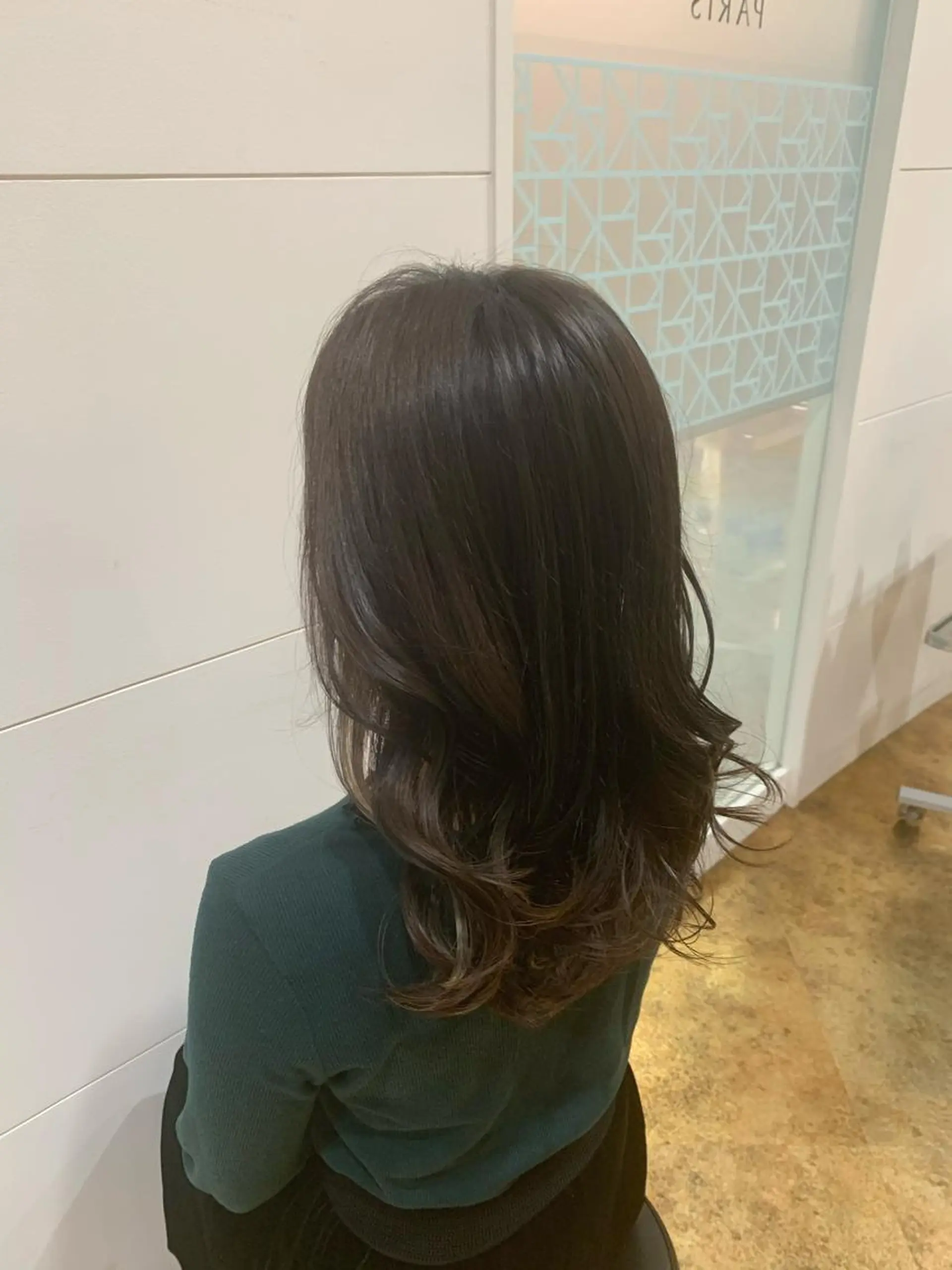 セミロング TIENA所属・田中 寿弥のヘアスタイル