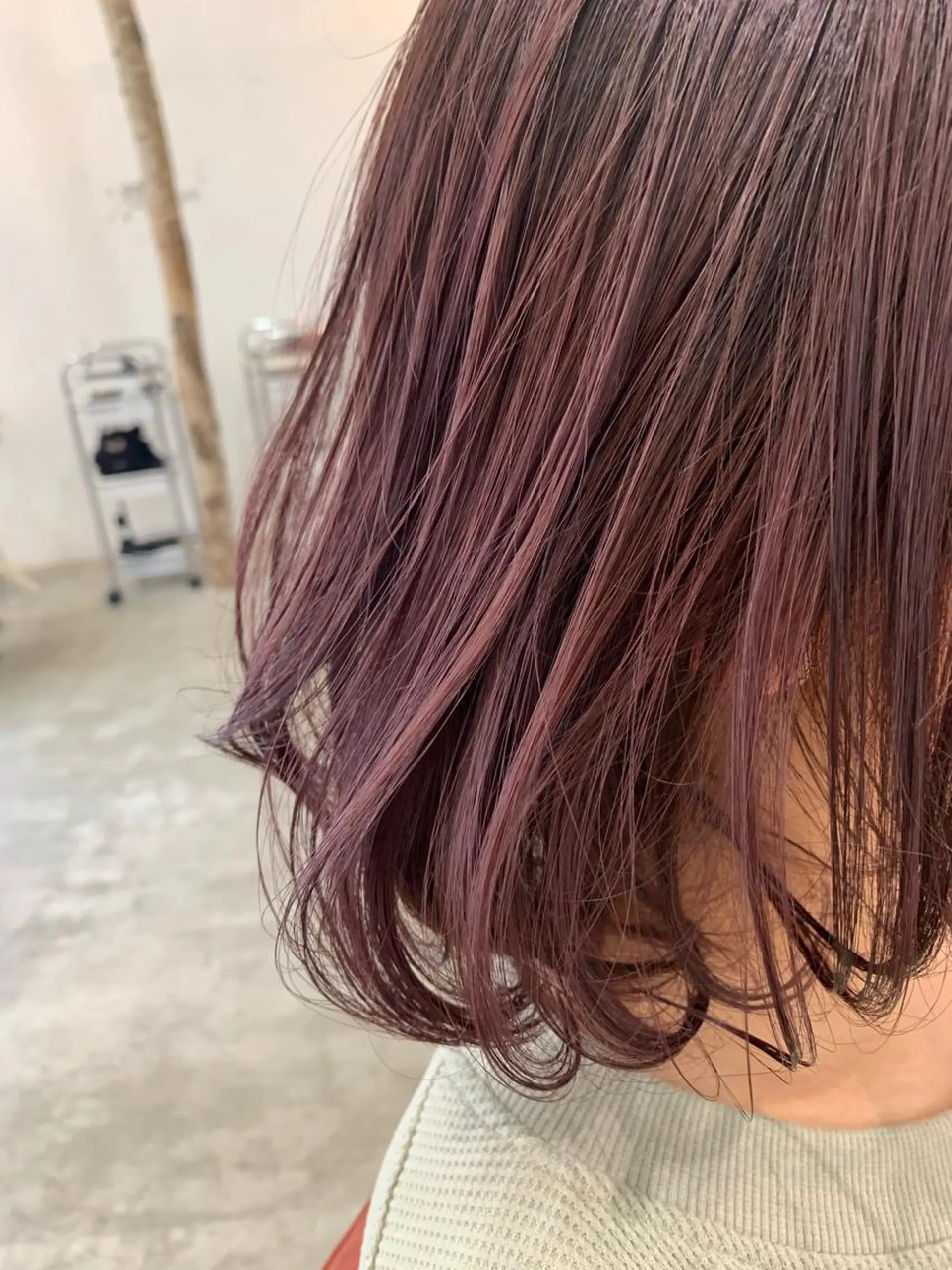 ミディアム カラー fio マナミのヘアスタイル