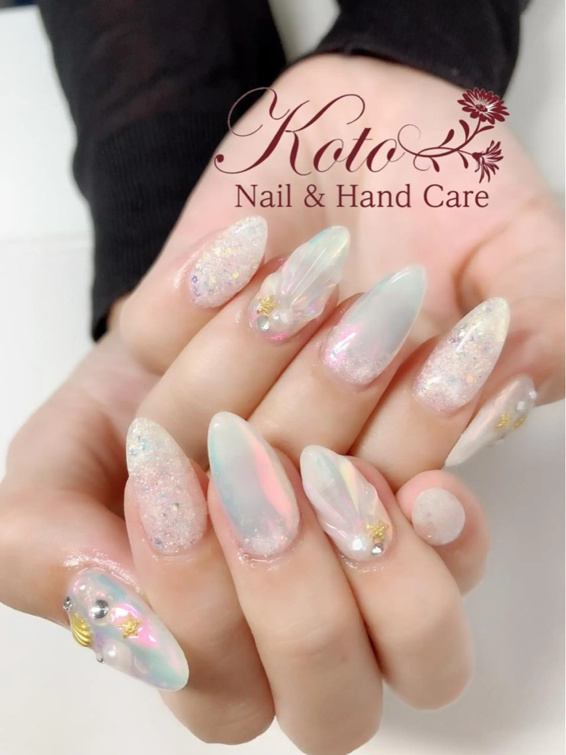 ネイル 長さ出し フットネイル フレンチネイル ジェルネイル ラメ(グリッター) Risa ネイルサロンKOTOのネイルデザイン