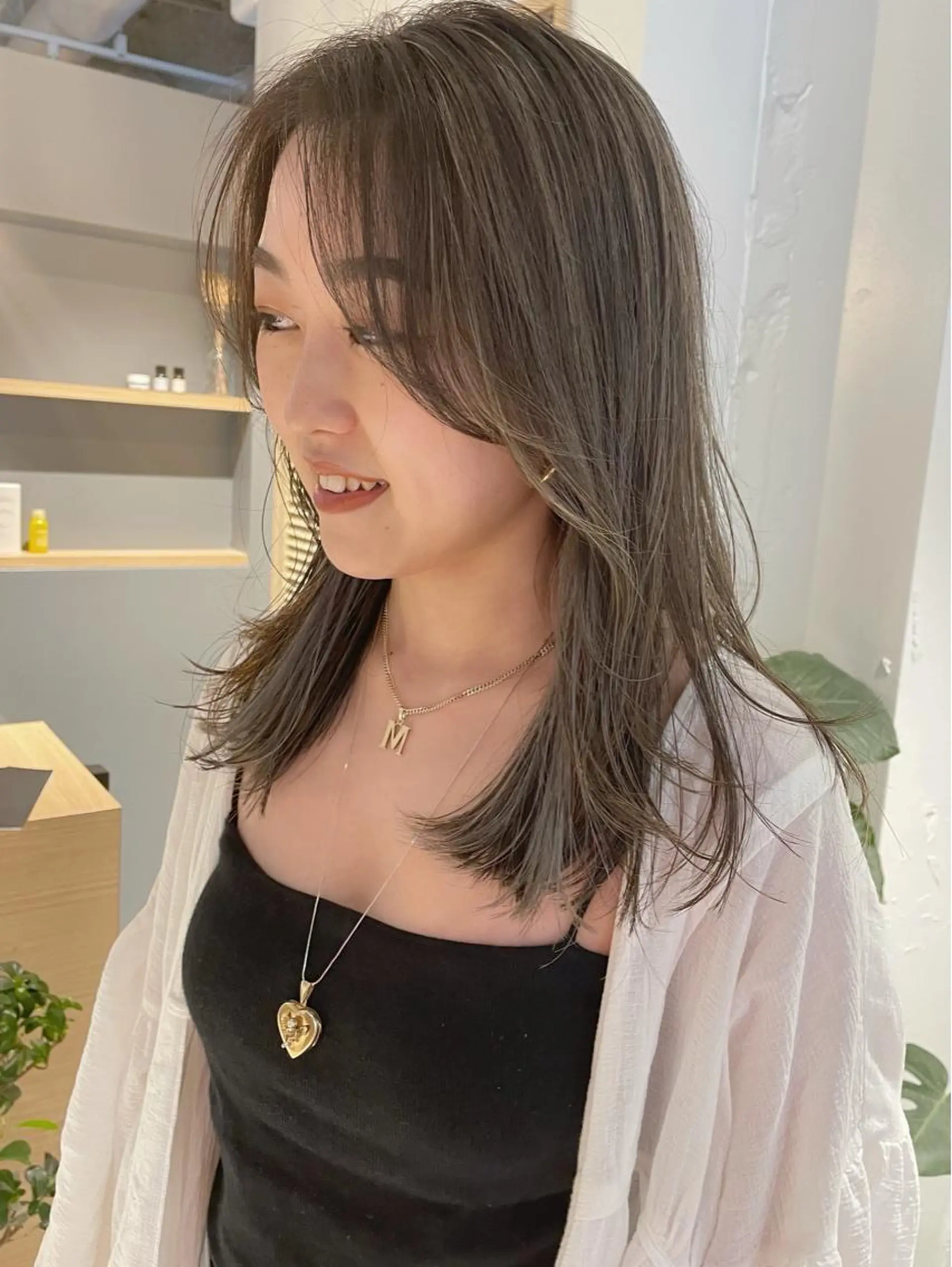 セミロング カラー ヘアカラー iet.所属・ウルフ/ボブ/耳ツボ ジュエリー◎ricoのヘアスタイル