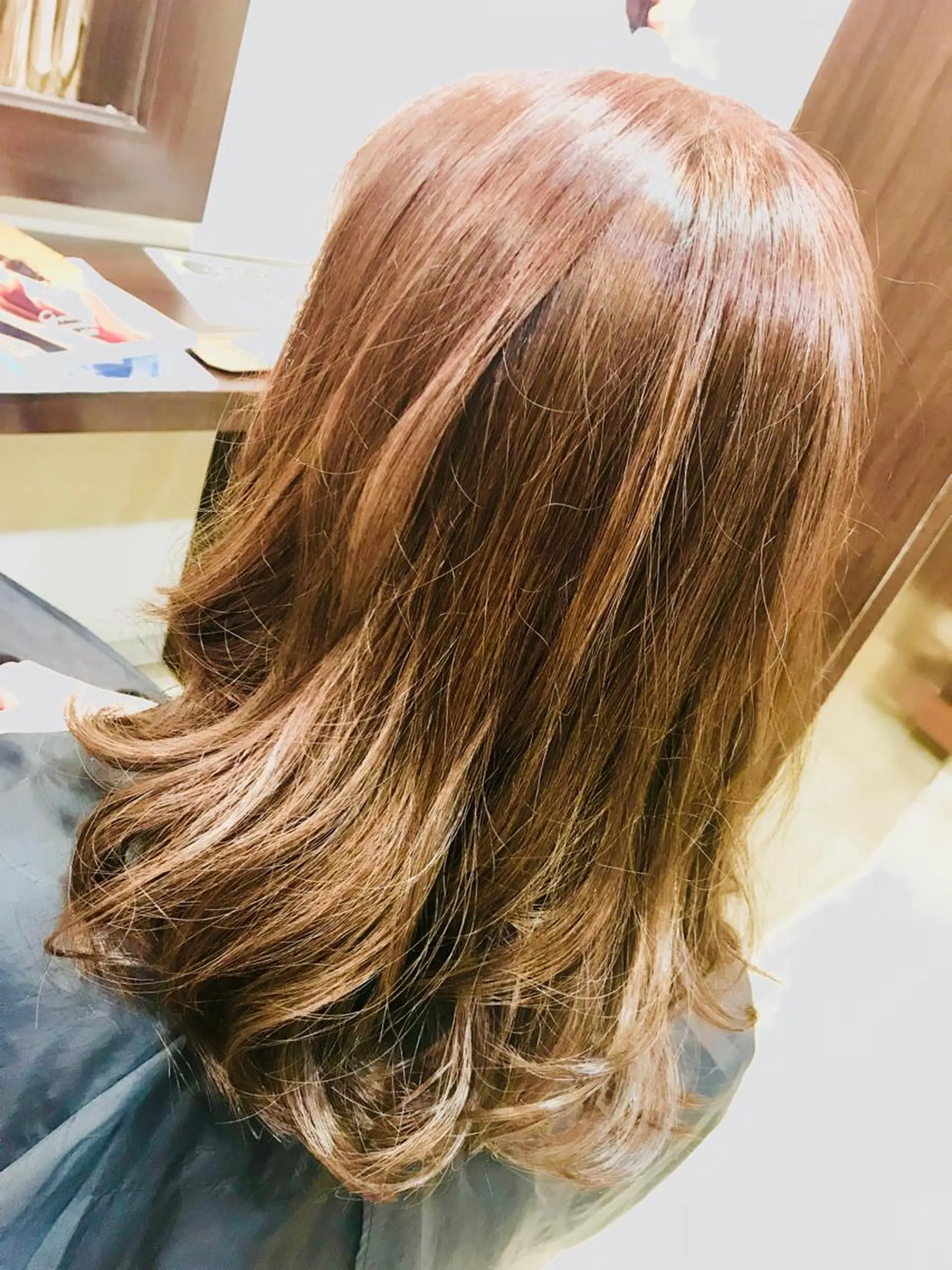 セミロング カラー ブラウンカラー ピンクカラー ピンクブラウン 竹内 杏里奈のヘアスタイル