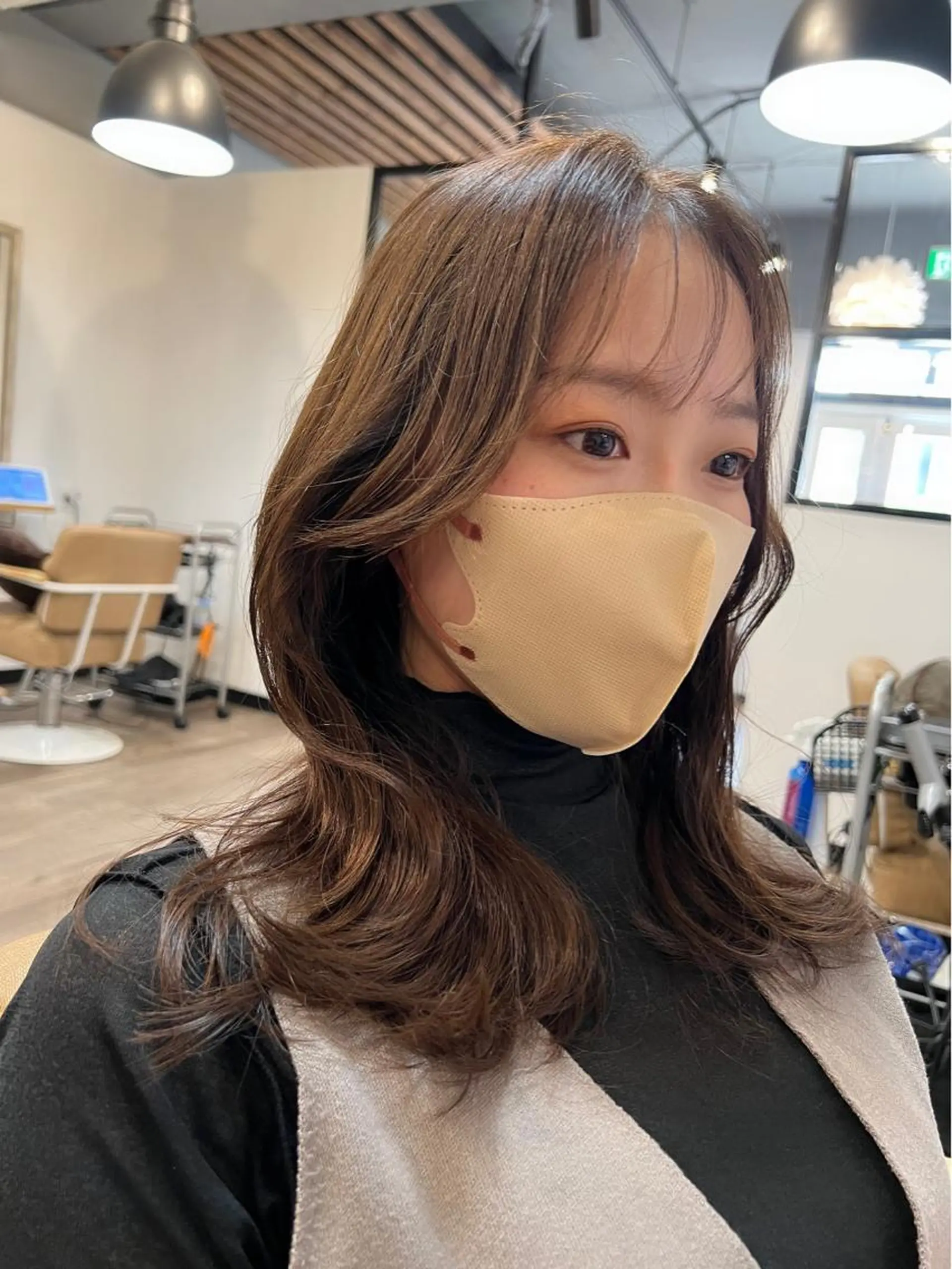 ミディアム カット ヘアカラー トリートメント 安井 貞好のヘアスタイル