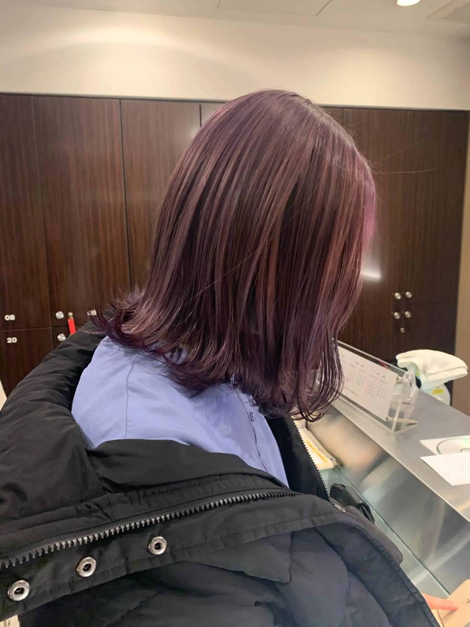 セミロング カラー 多河 遥のヘアスタイル