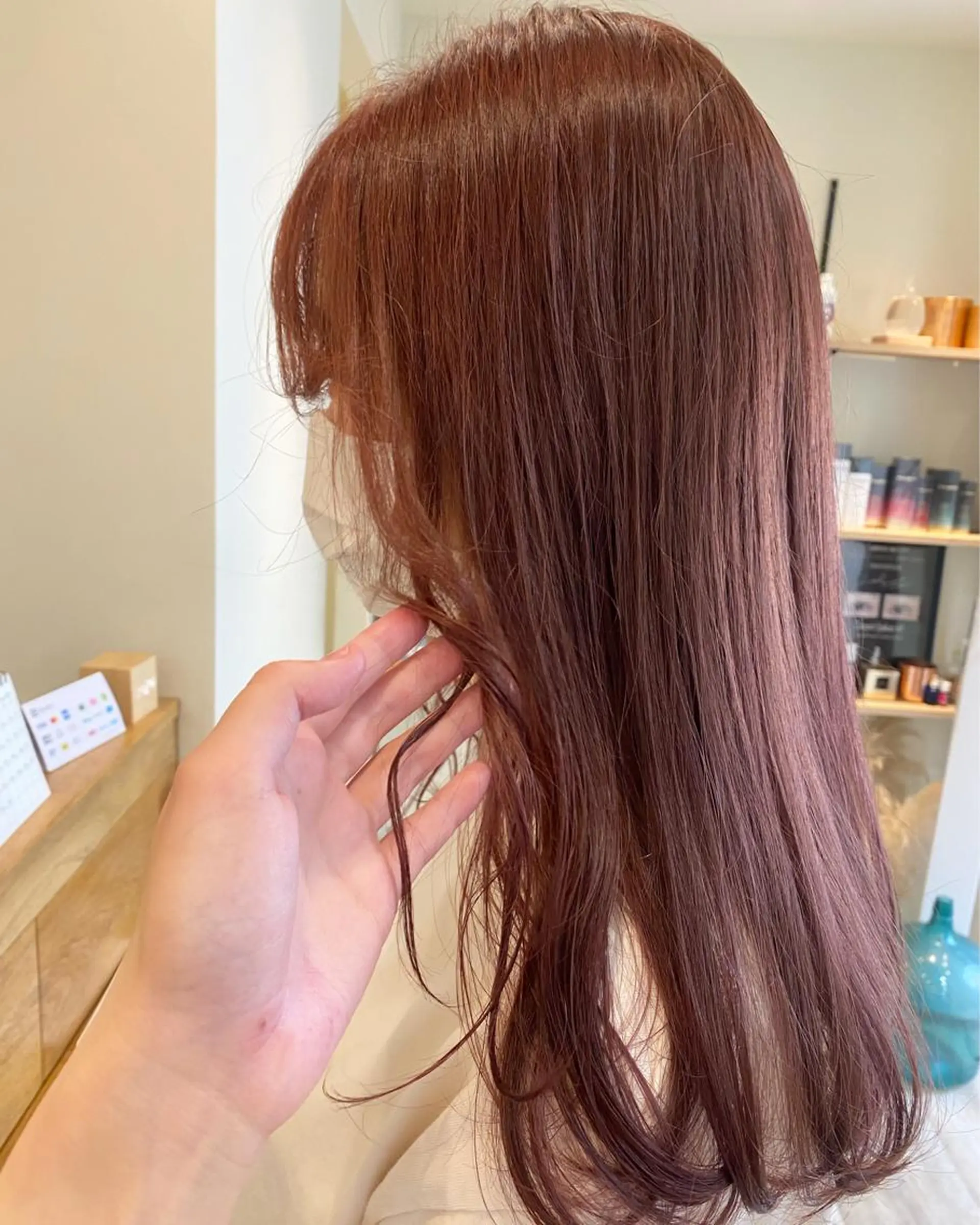 ロング SOLO所属・奈良 彩華のヘアスタイル