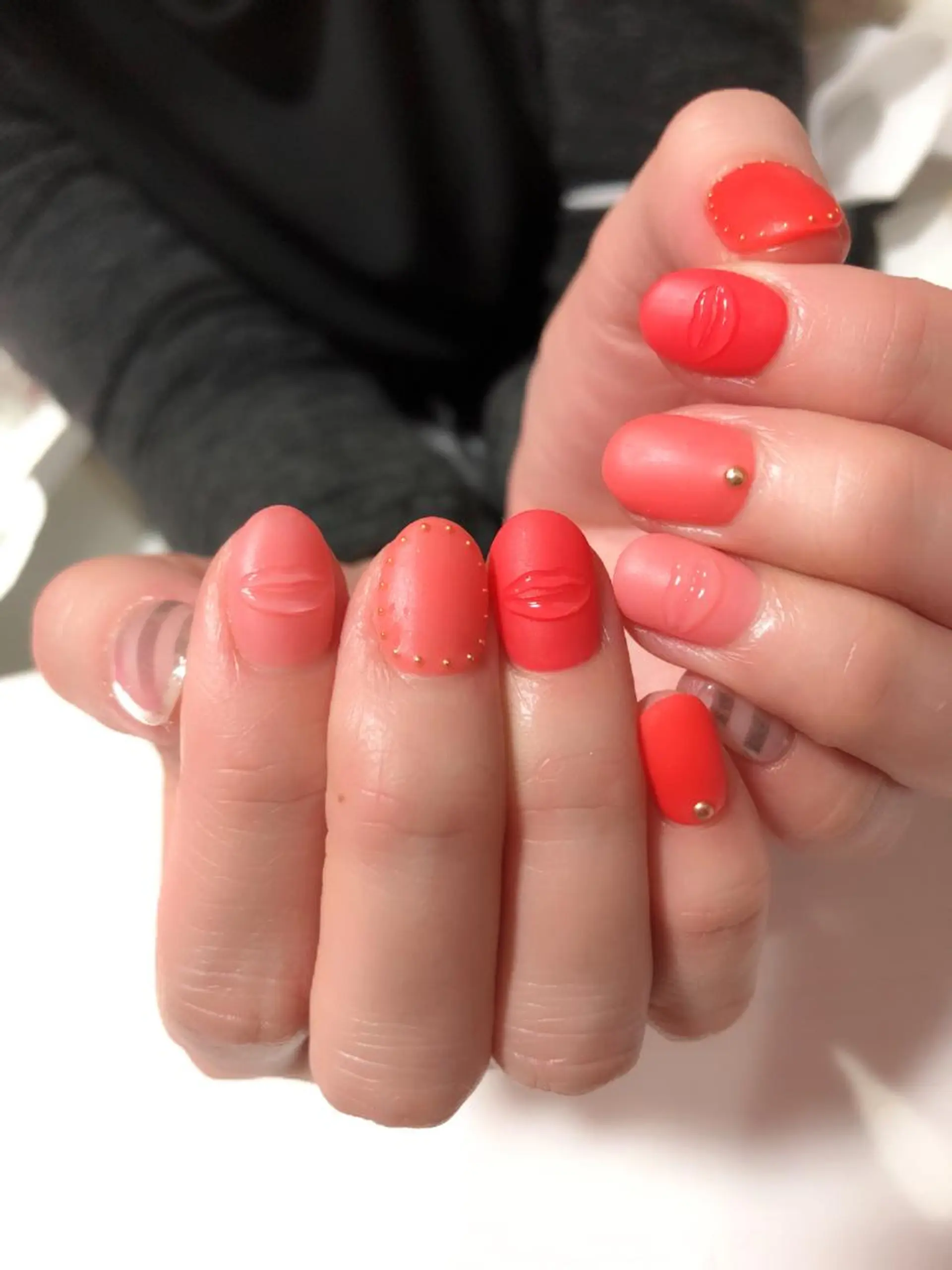 ネイル グラデーション マットネイル ミラーネイル ハンドネイル atelier la vita所属・lavita. mimuraのネイルデザイン