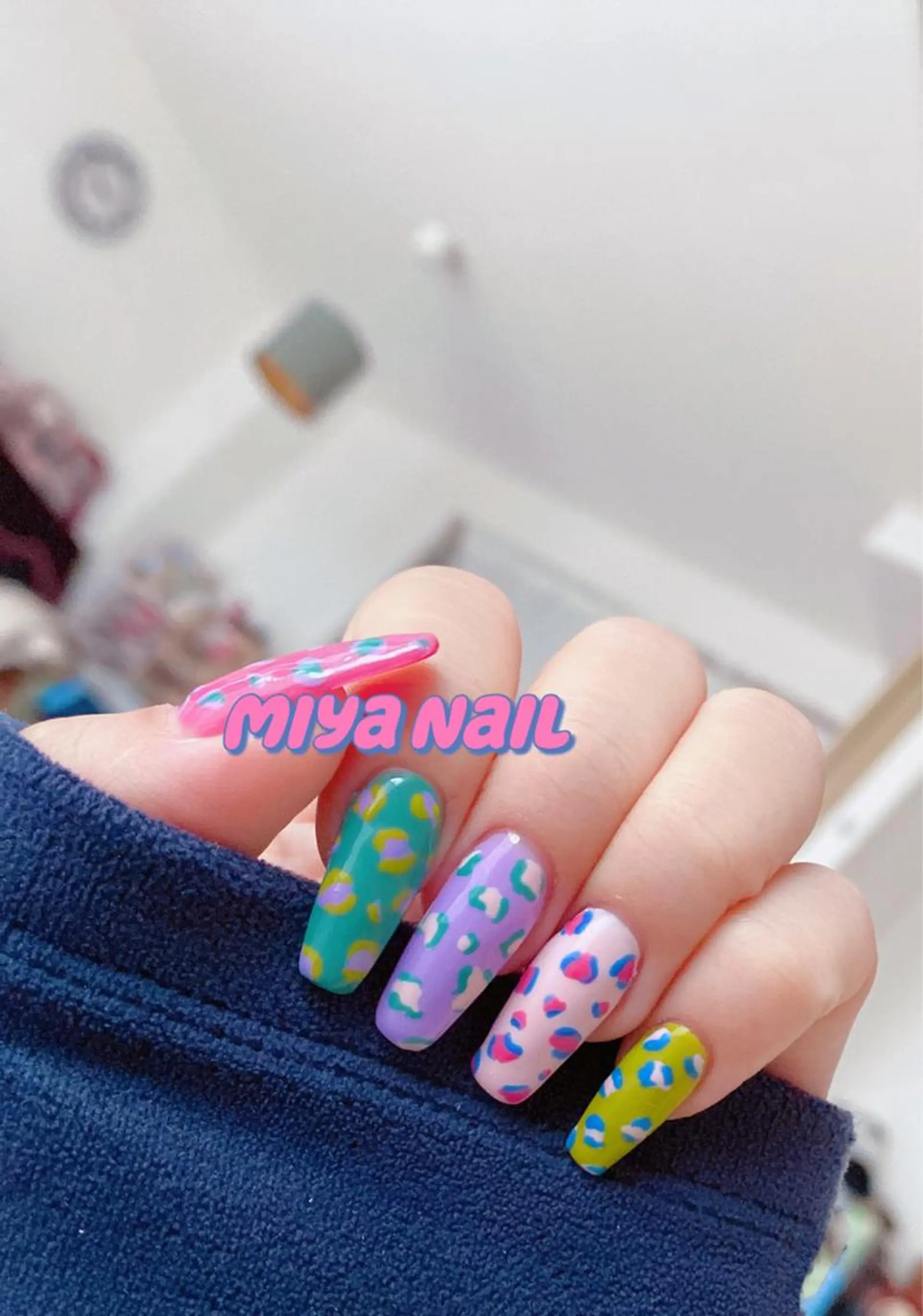 ロング ハンドネイル ハンドケア 💜MIYA nail川崎店のネイルデザイン